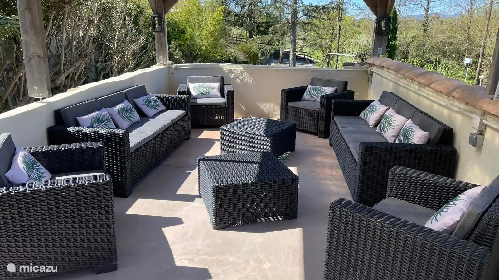 Terraza exterior convivial