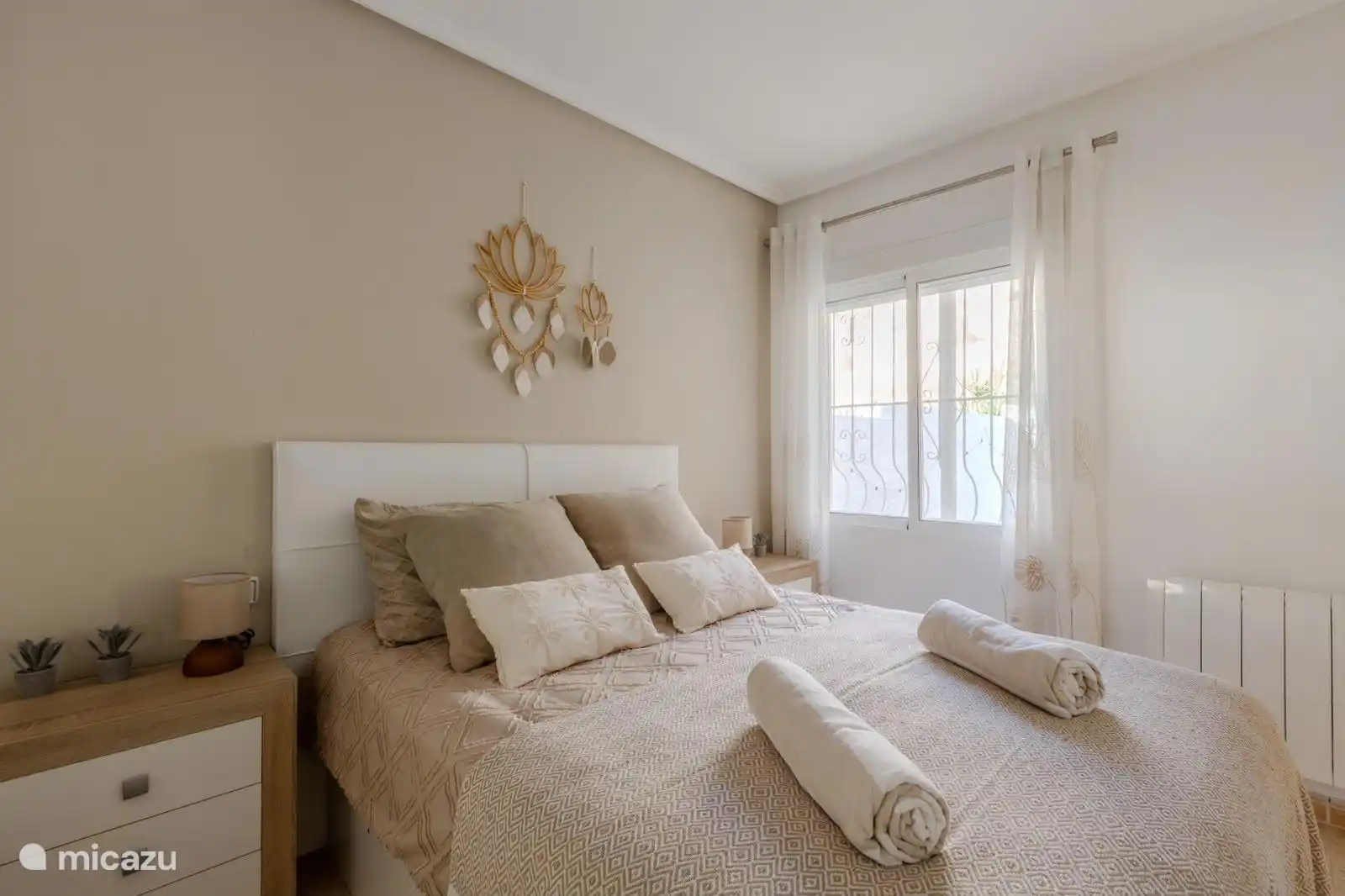 Zijaanzicht slaapkamer 1