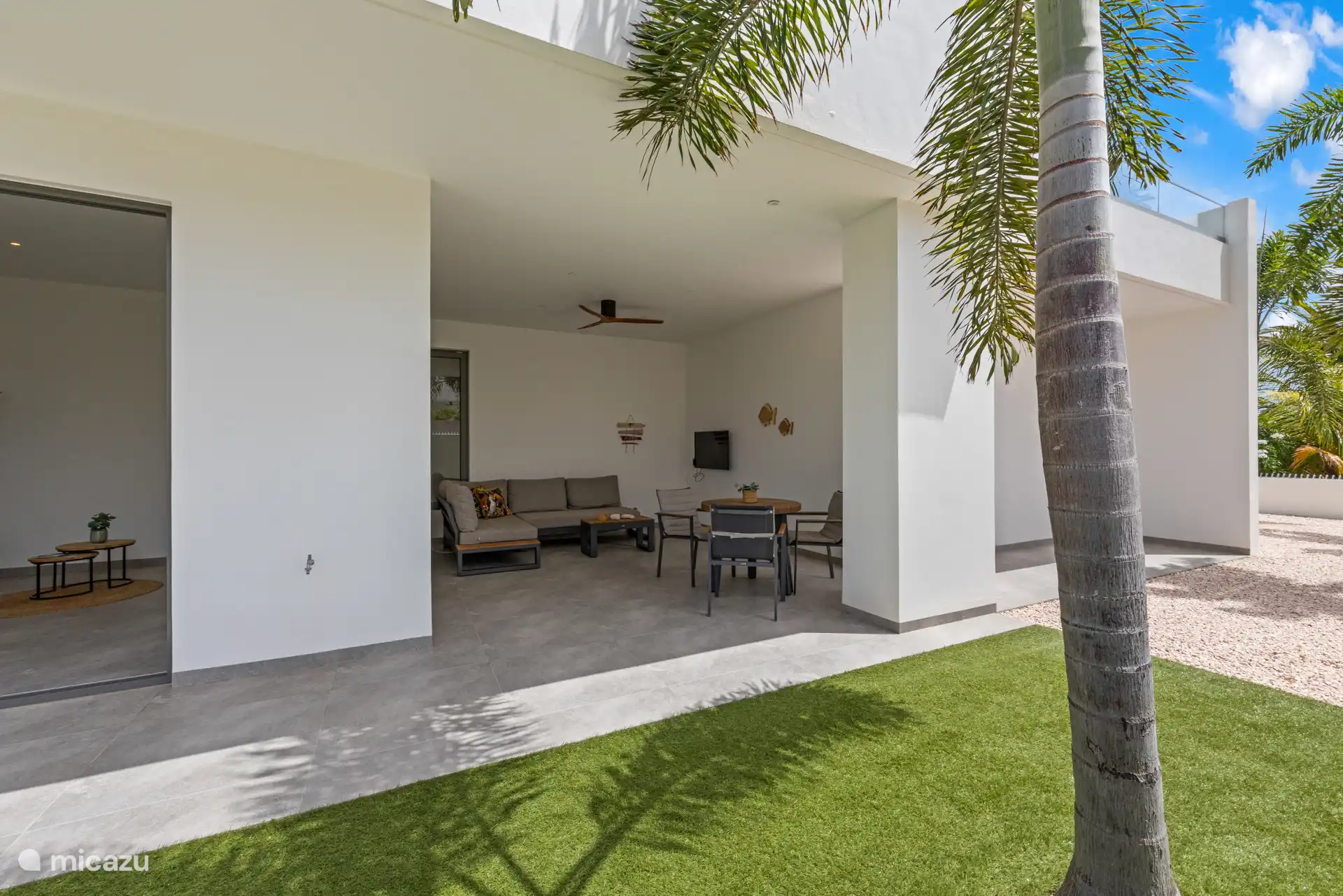 Het buiten terras zorgt voor de ultieme Caribische leefervaring.