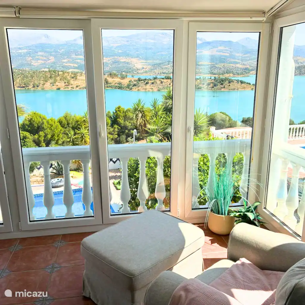 Villa Azahar Lake Viñuela (Málaga)