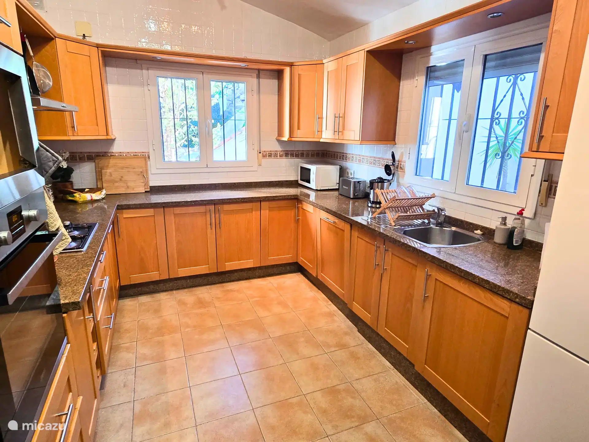 Fully equipped kitchen