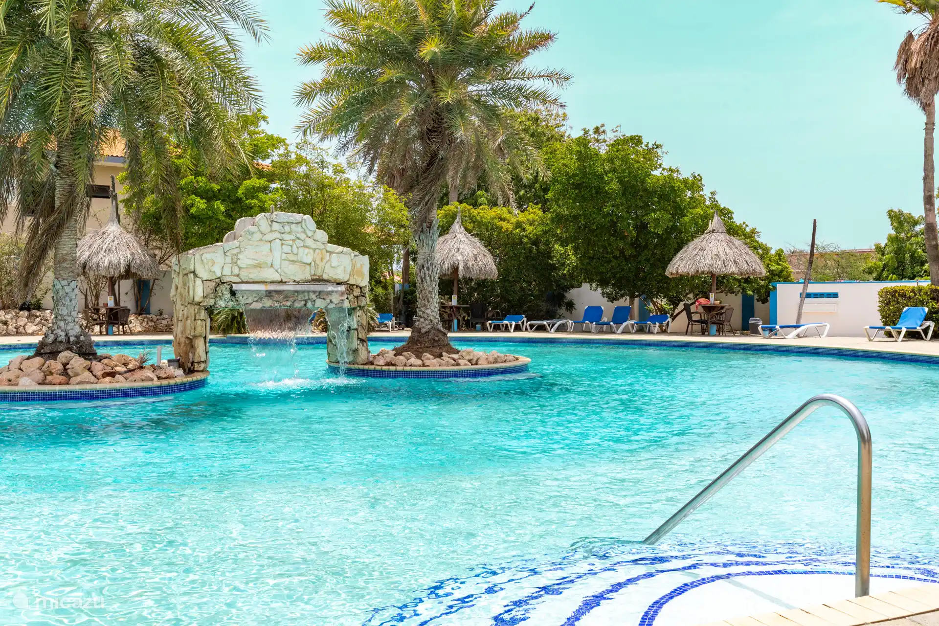 Amazing shared pool.