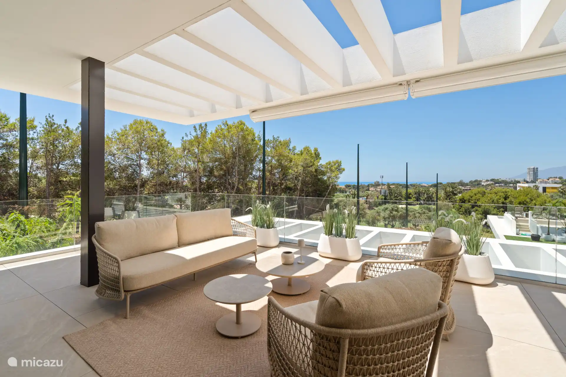 Terrasse direkt vom Haus aus zugänglich