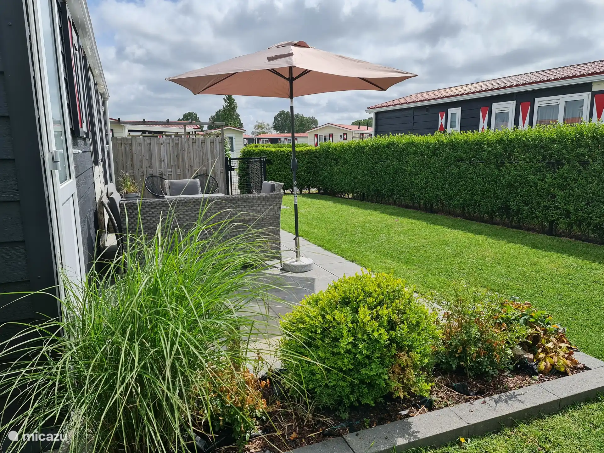 Vrijstaand chalet op een perceel van 200 m², omheind, genoeg ruimte om rond te rennen