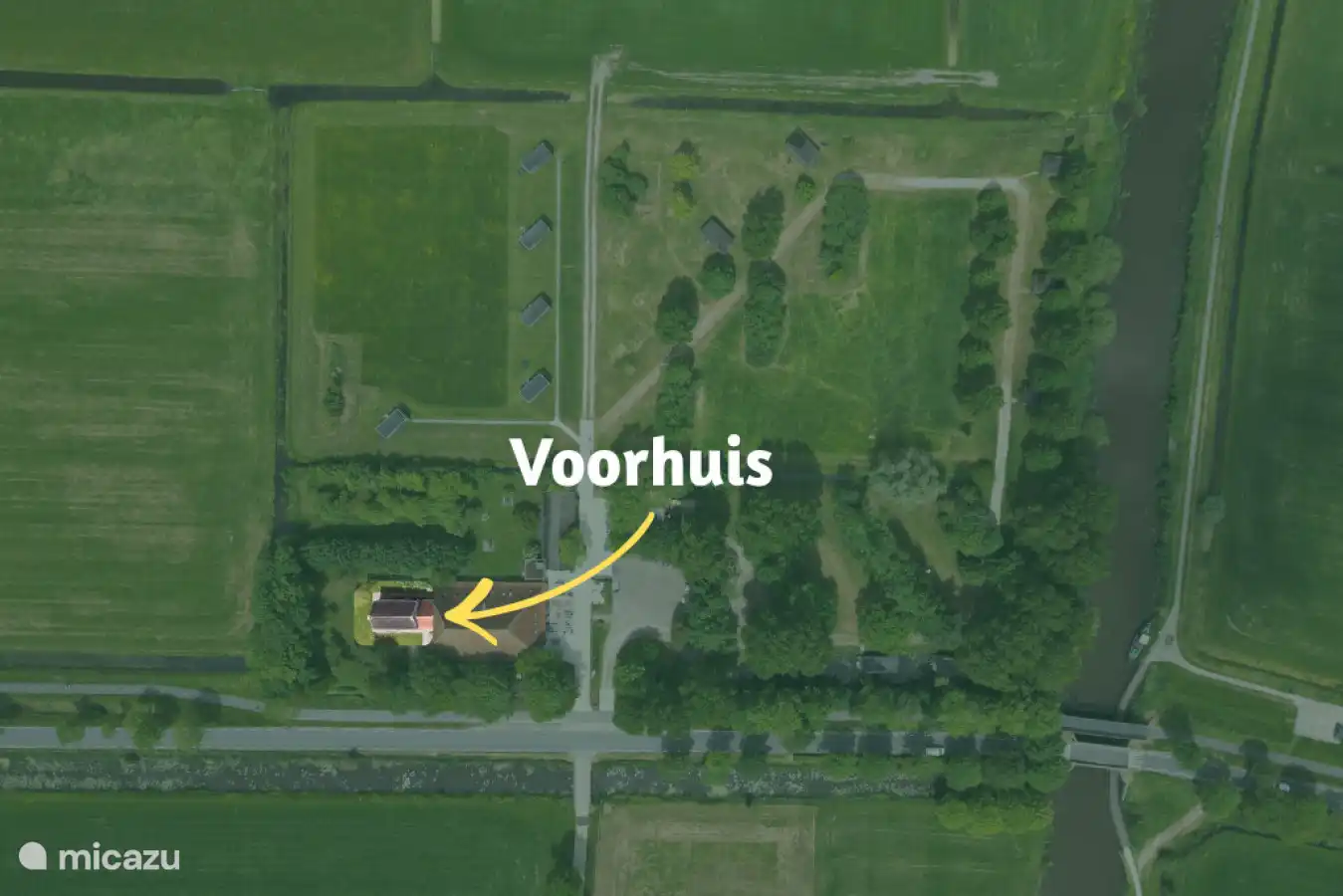 Emplacement des Voorhuis dans la cour
