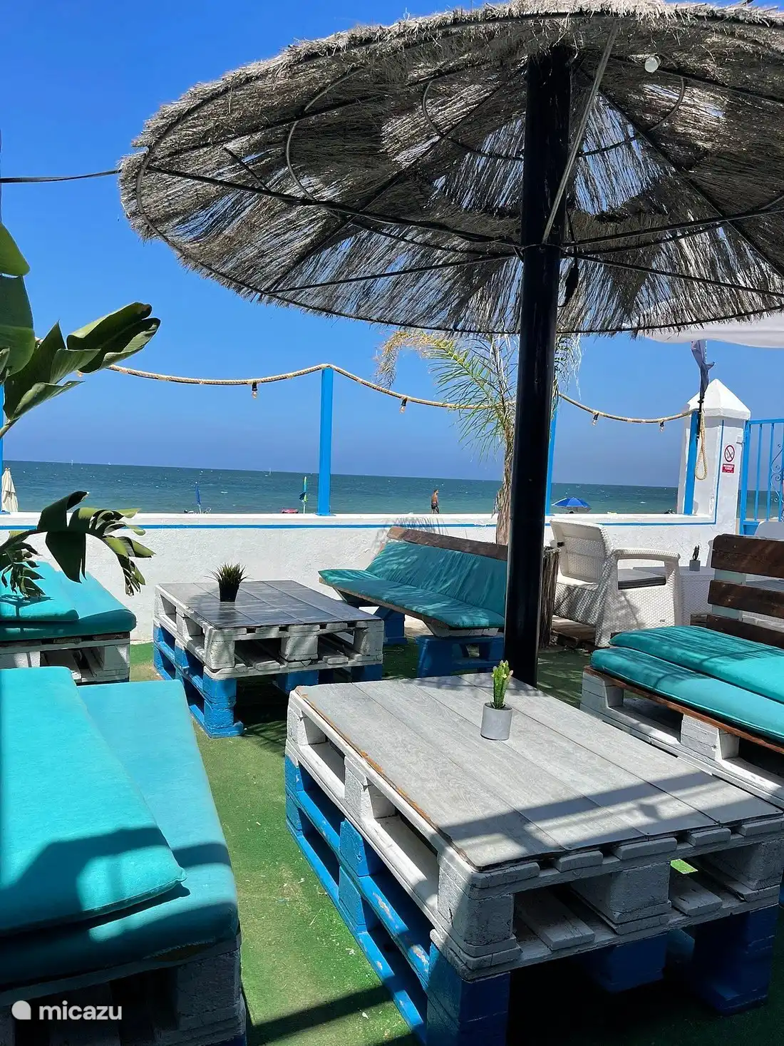Restaurante Blay Beach, 10 minutos.