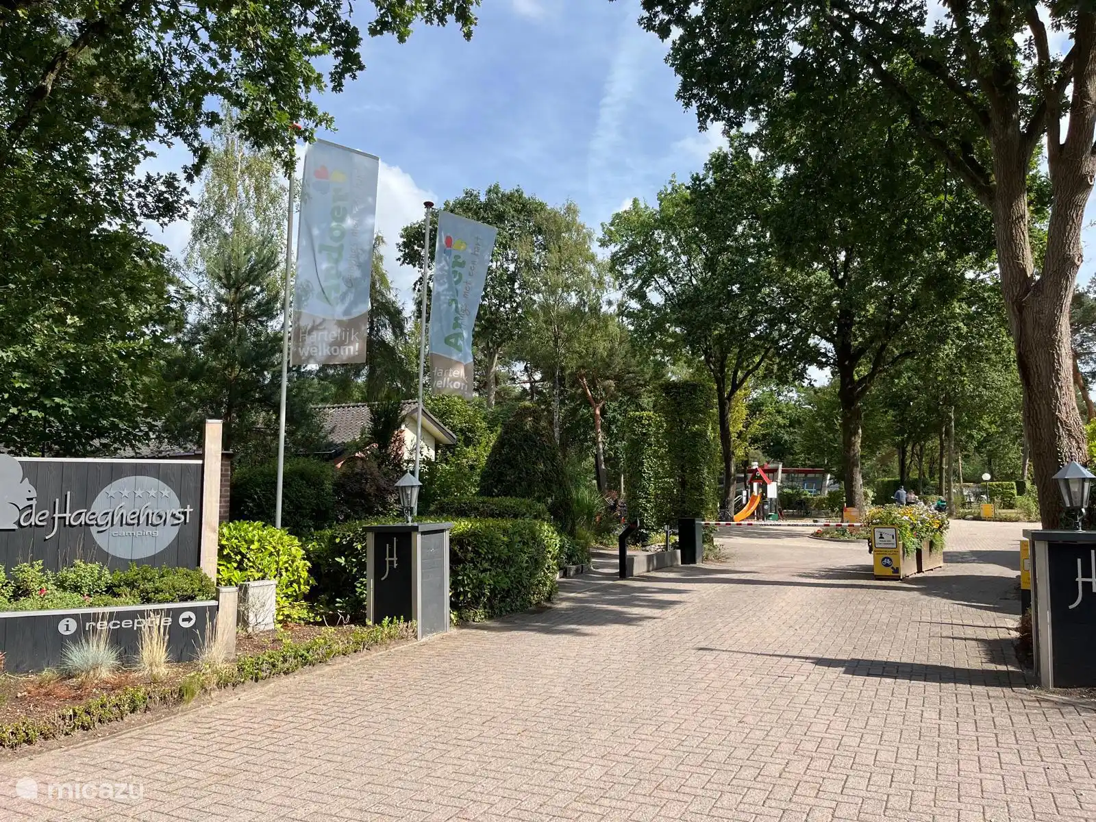 Entree campingzijde 