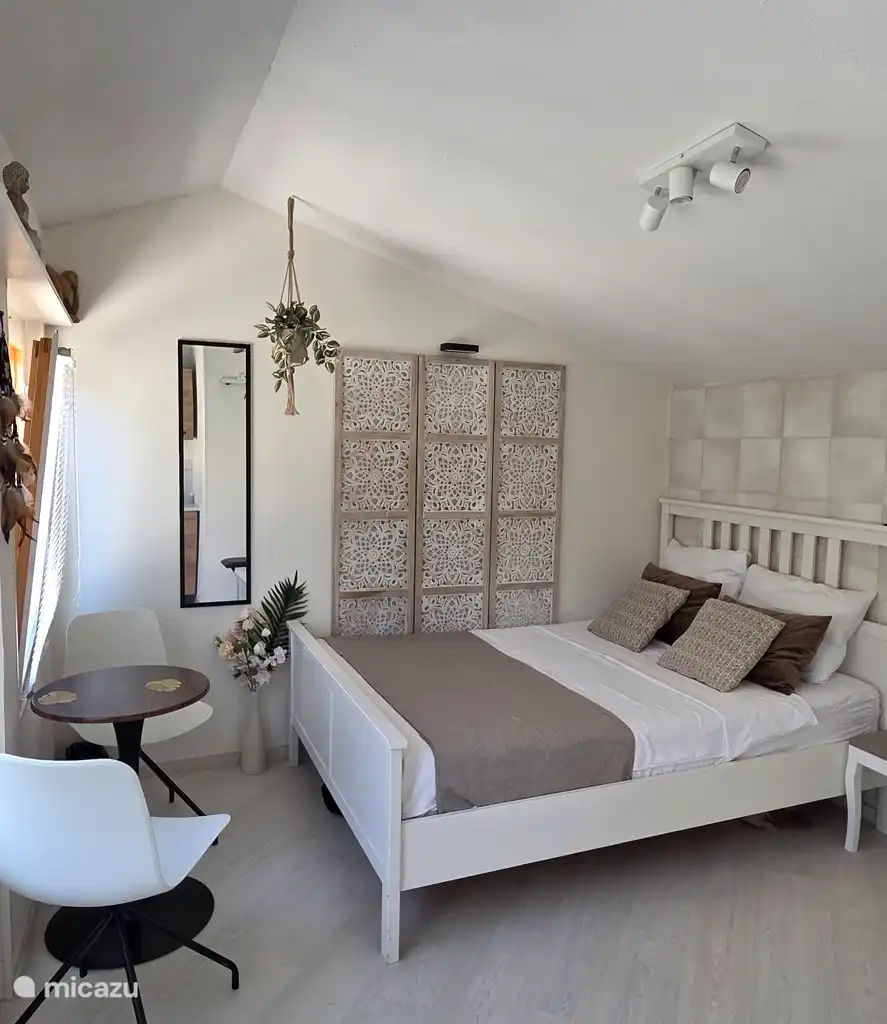 Nayi Garden Studio