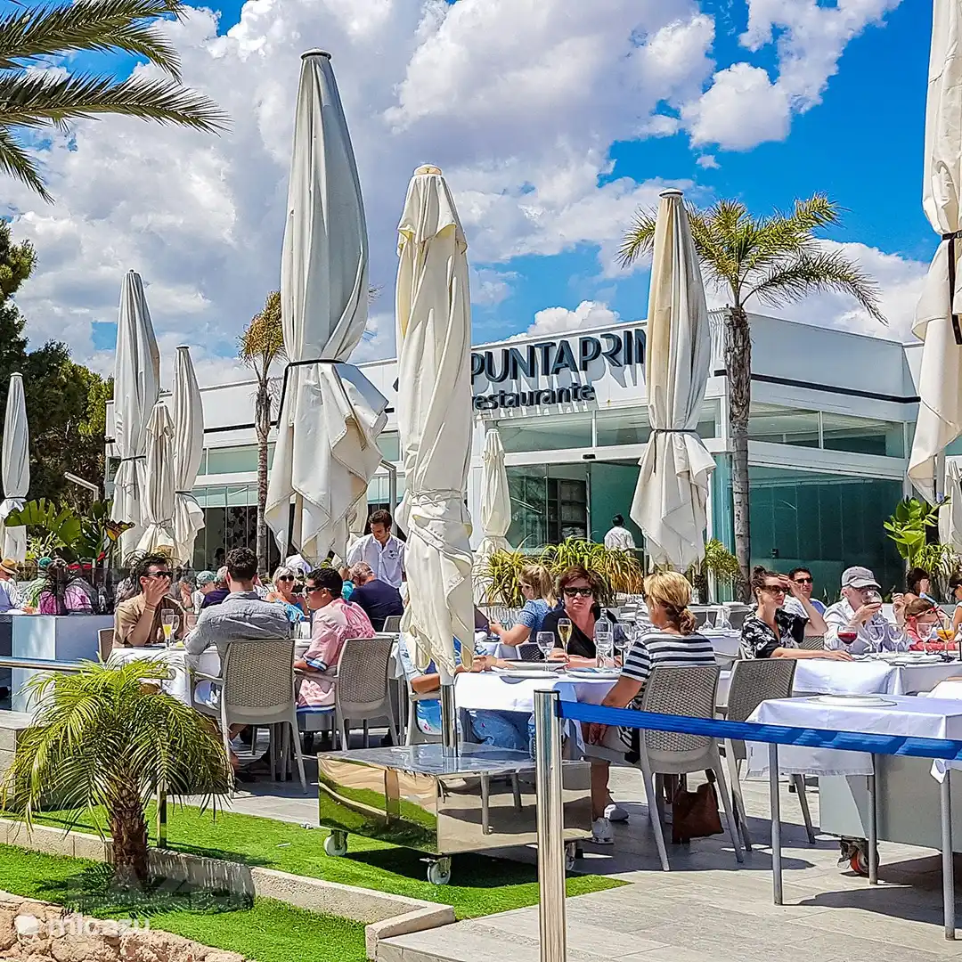 Restaurant aan het strand van Punta Prima