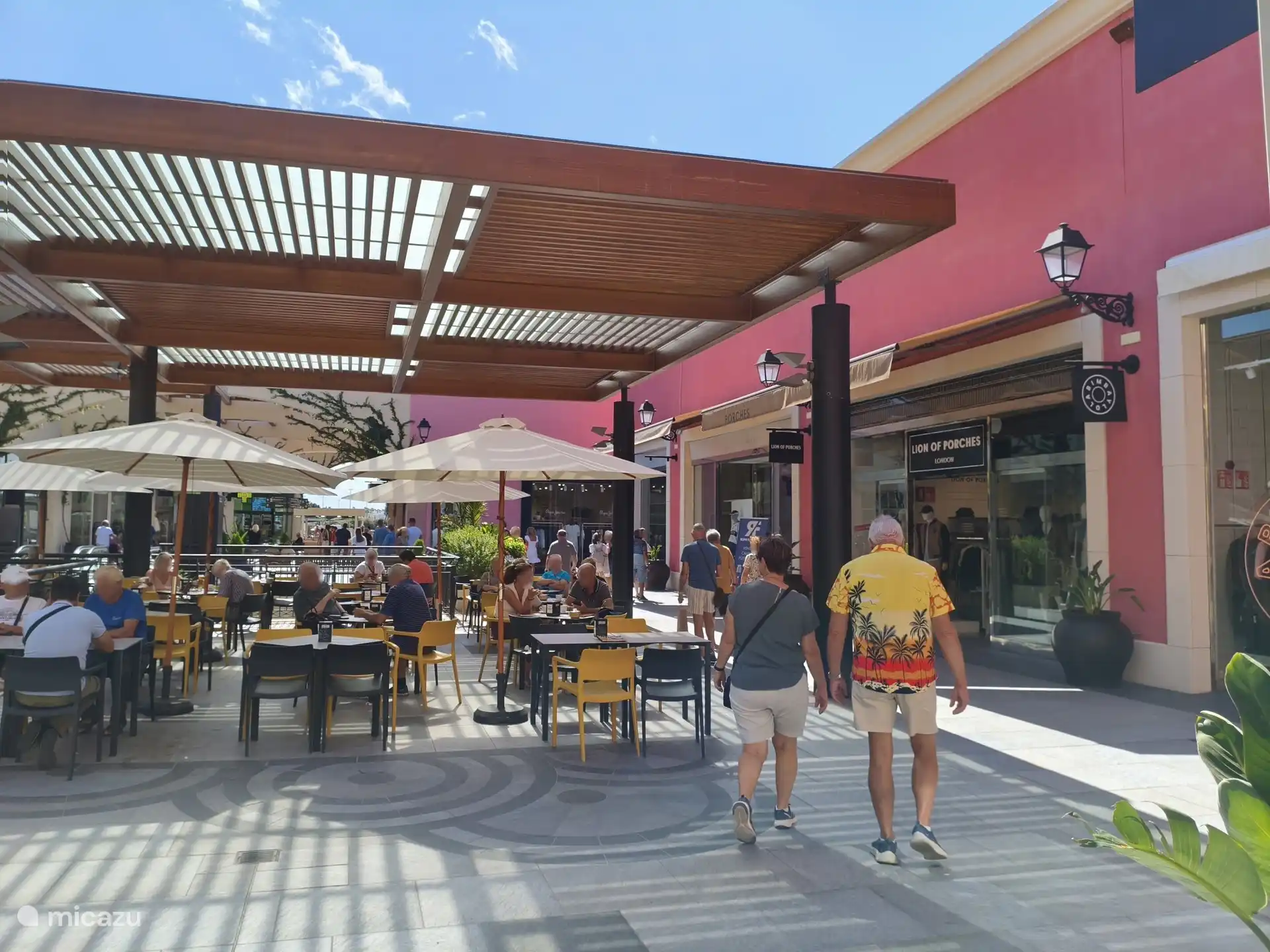 La Zenia Boulevard winkelcentrum met alle bekende winkels