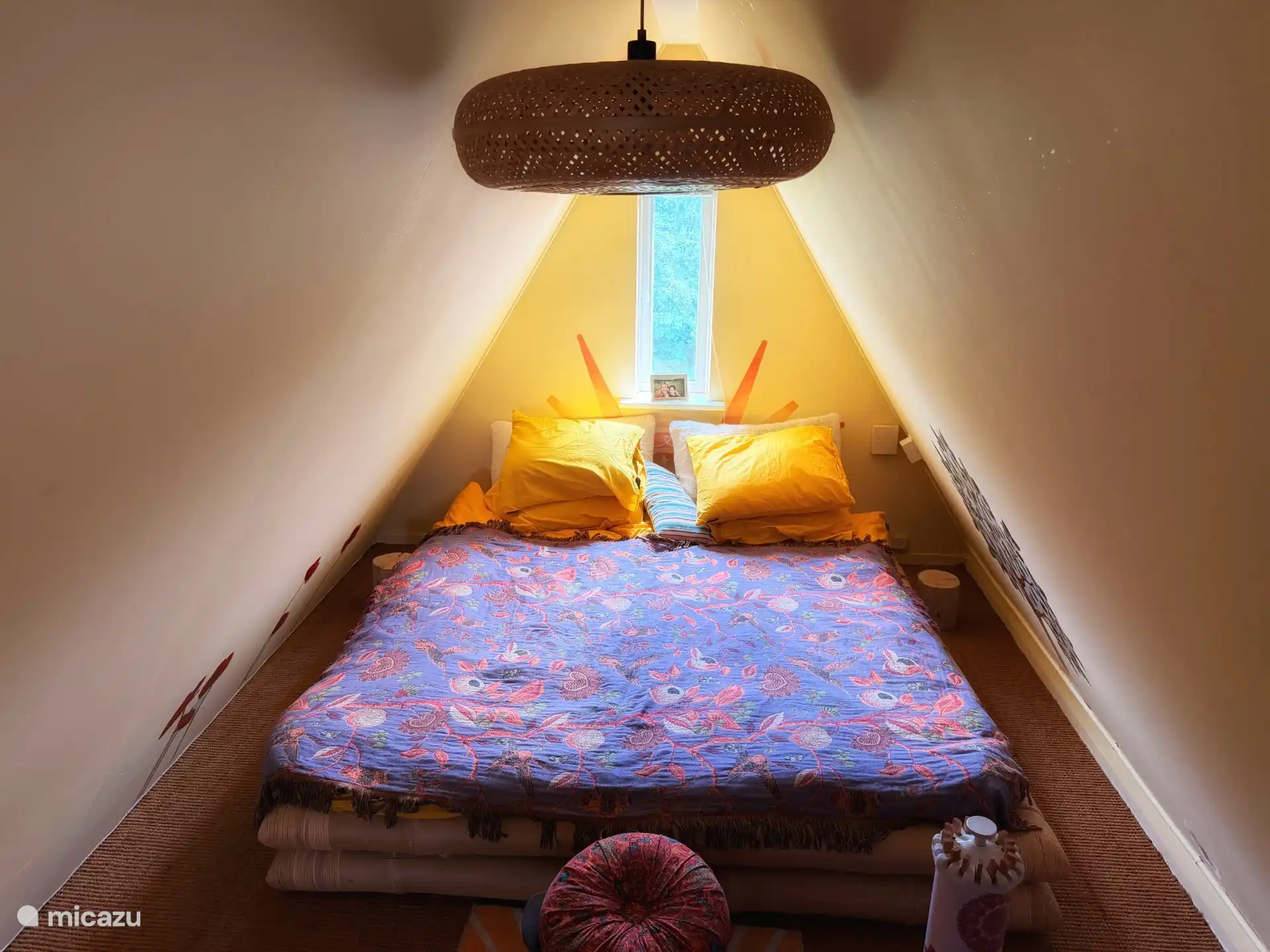 Auf dem Loft ein zweiter Schlafplatz, ein Futonbett