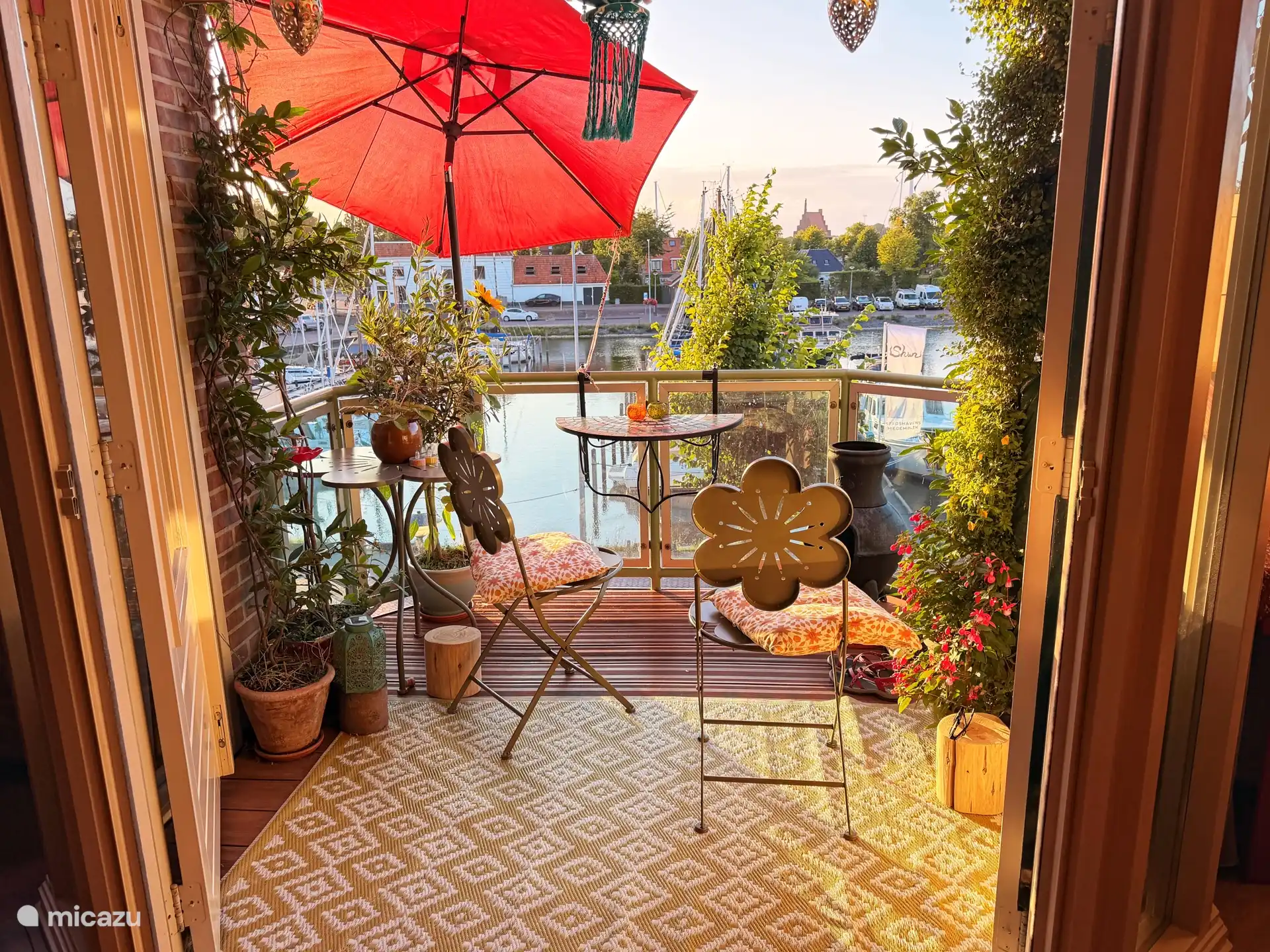 appartement, Opperdoes, Nordholland, Niederlande - Farbenfrohe Hafen-Galerie