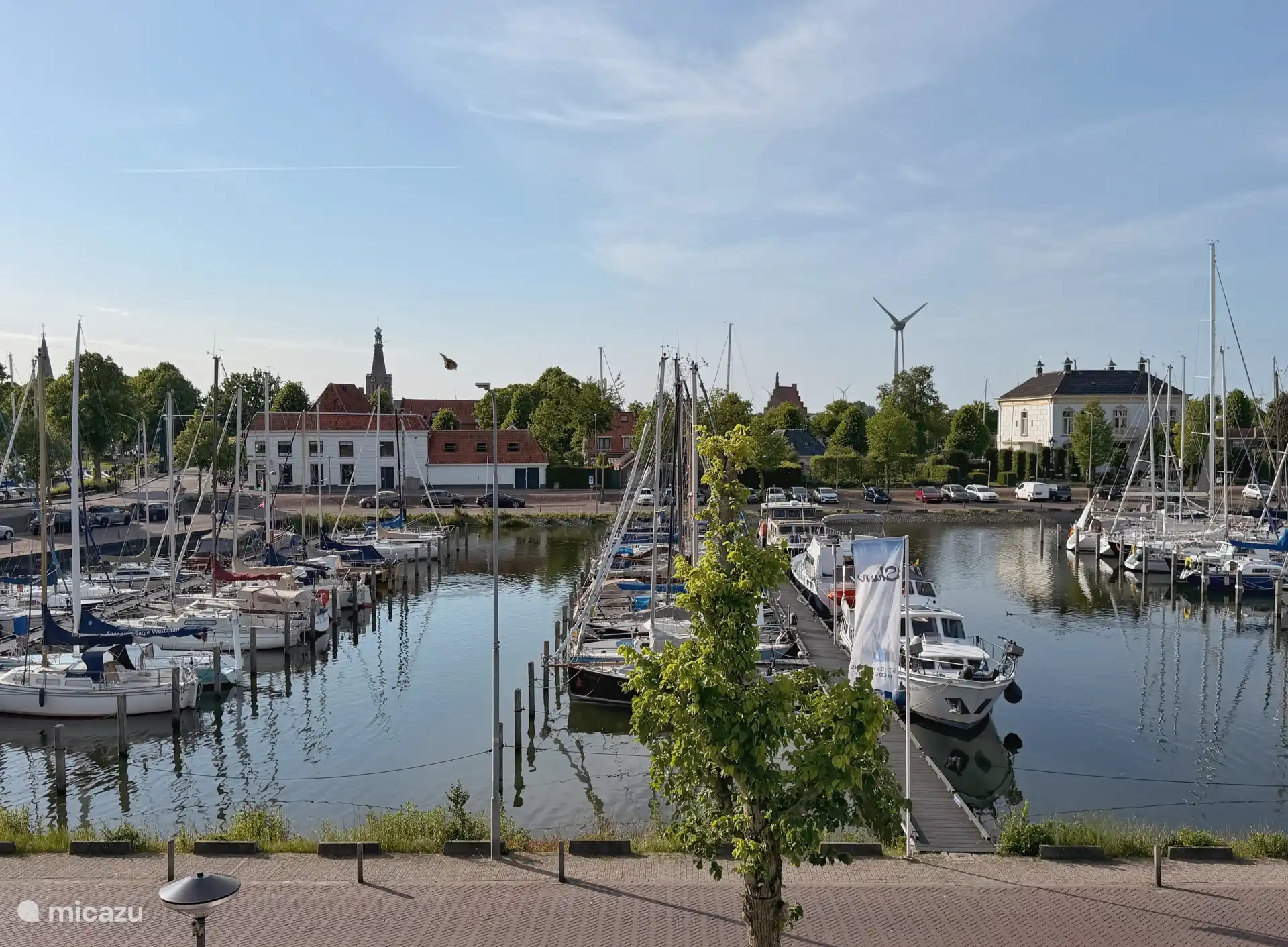 Blick auf die Hafen und die Stadt