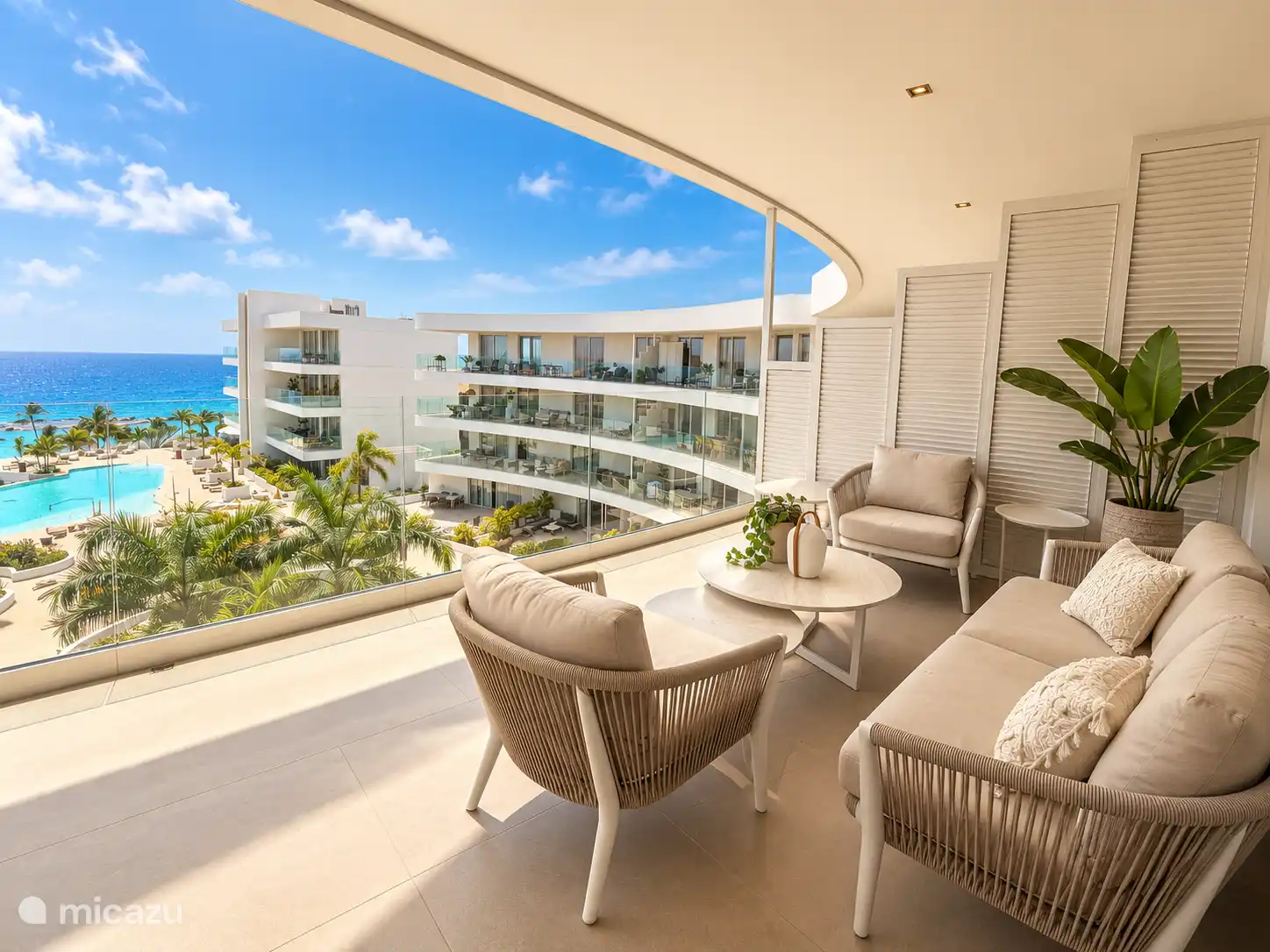 Balkon
