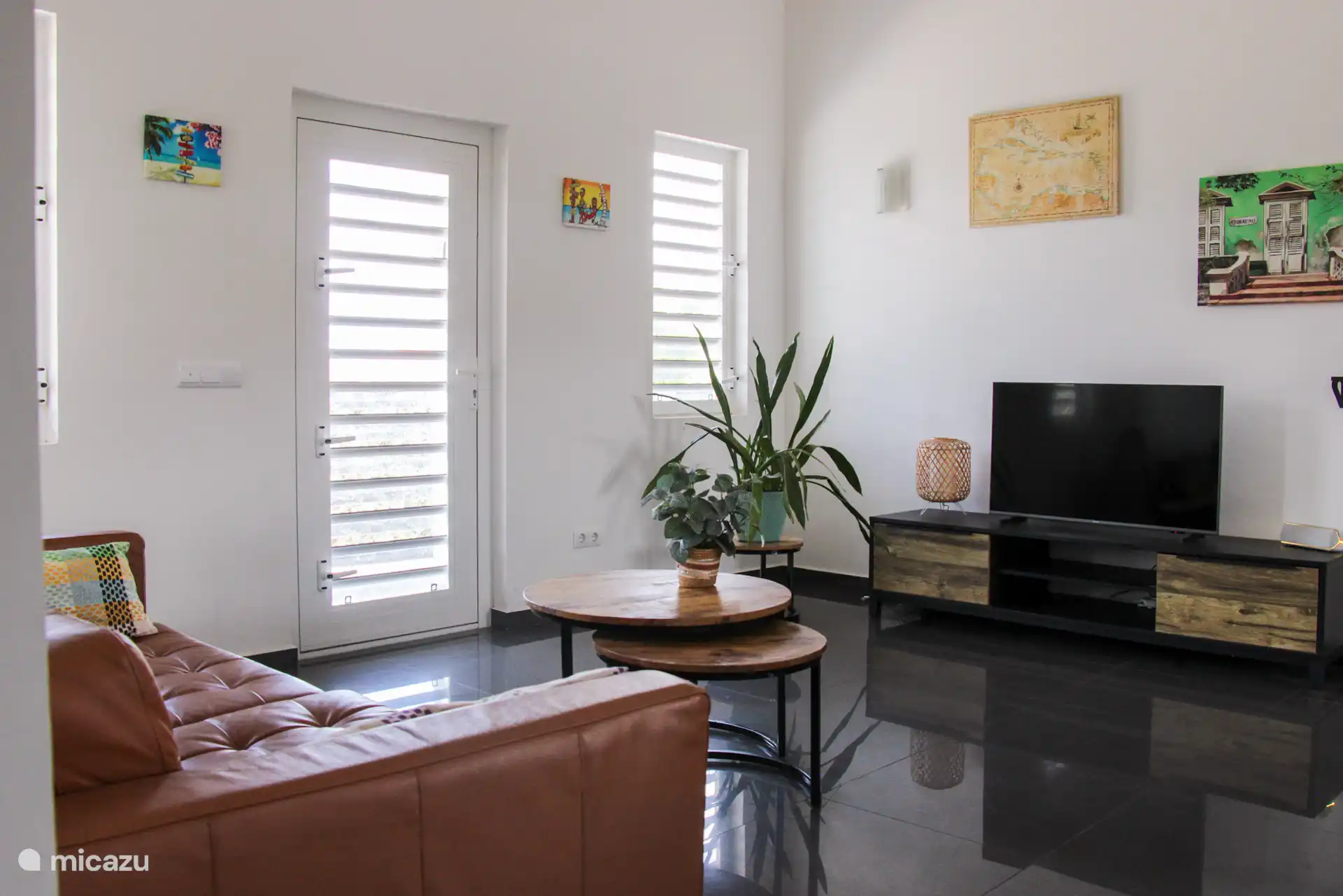 Woonkamer - Palm Oasis