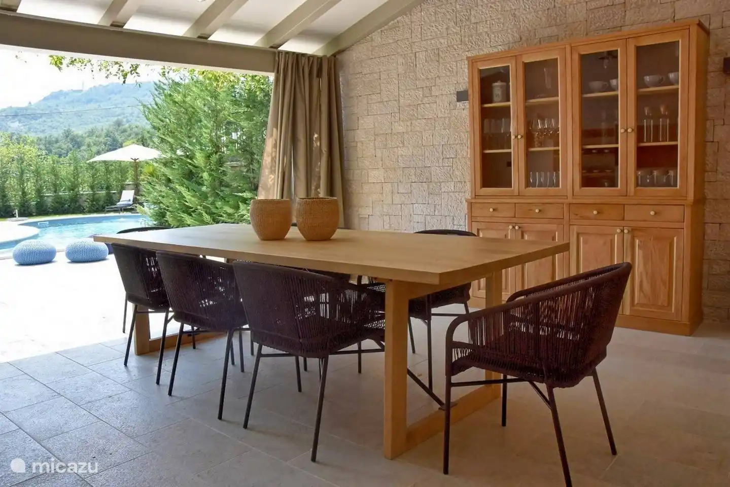 veranda + tafel