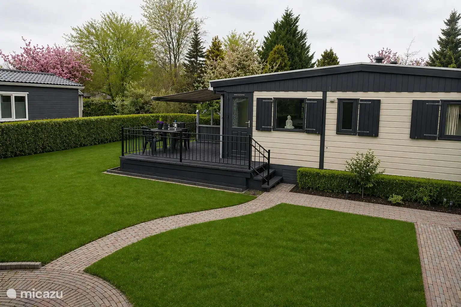 El chalet exterior/jardín | Alquiler chalet de Zonnehof para 4 personas en Buitenplaats de Berghorst, en Stegeren, cerca de Ommen, Overijssel 