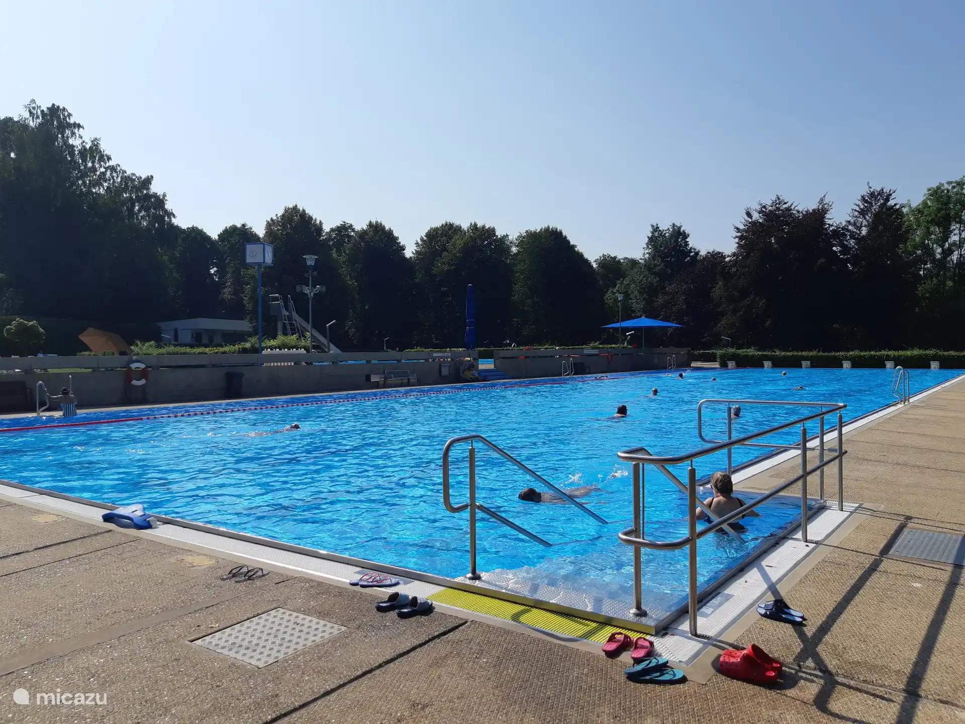 Openlucht zwembad Ederbergland in Frankenberg is een echte aanrader. Op slechts 13 kilometer van Frankenau kun je heerlijke baantjes trekken. Er is een kinderbad en ligweide met schaduwplekken.