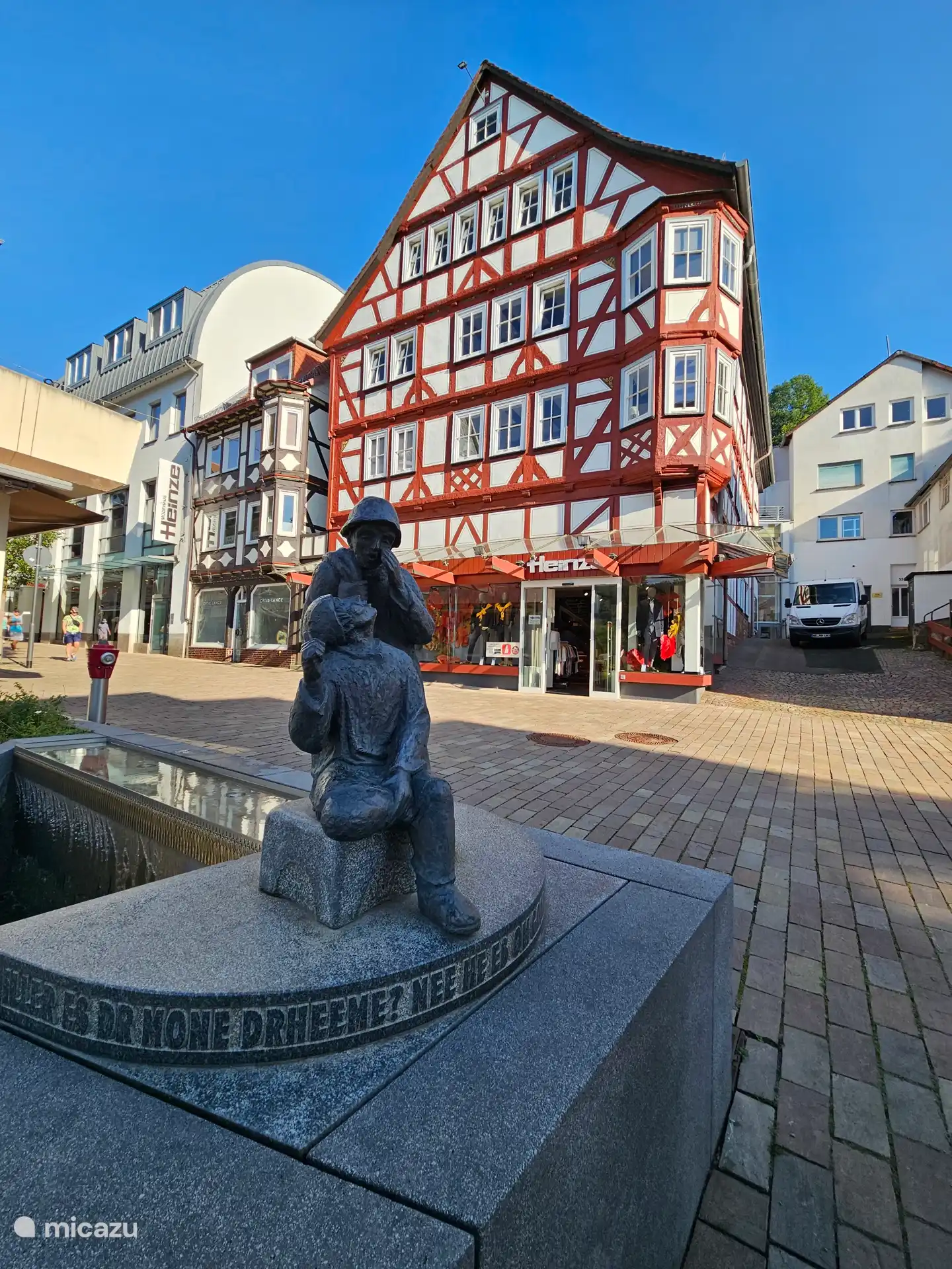 Monument in het centrum van Frankenberg.