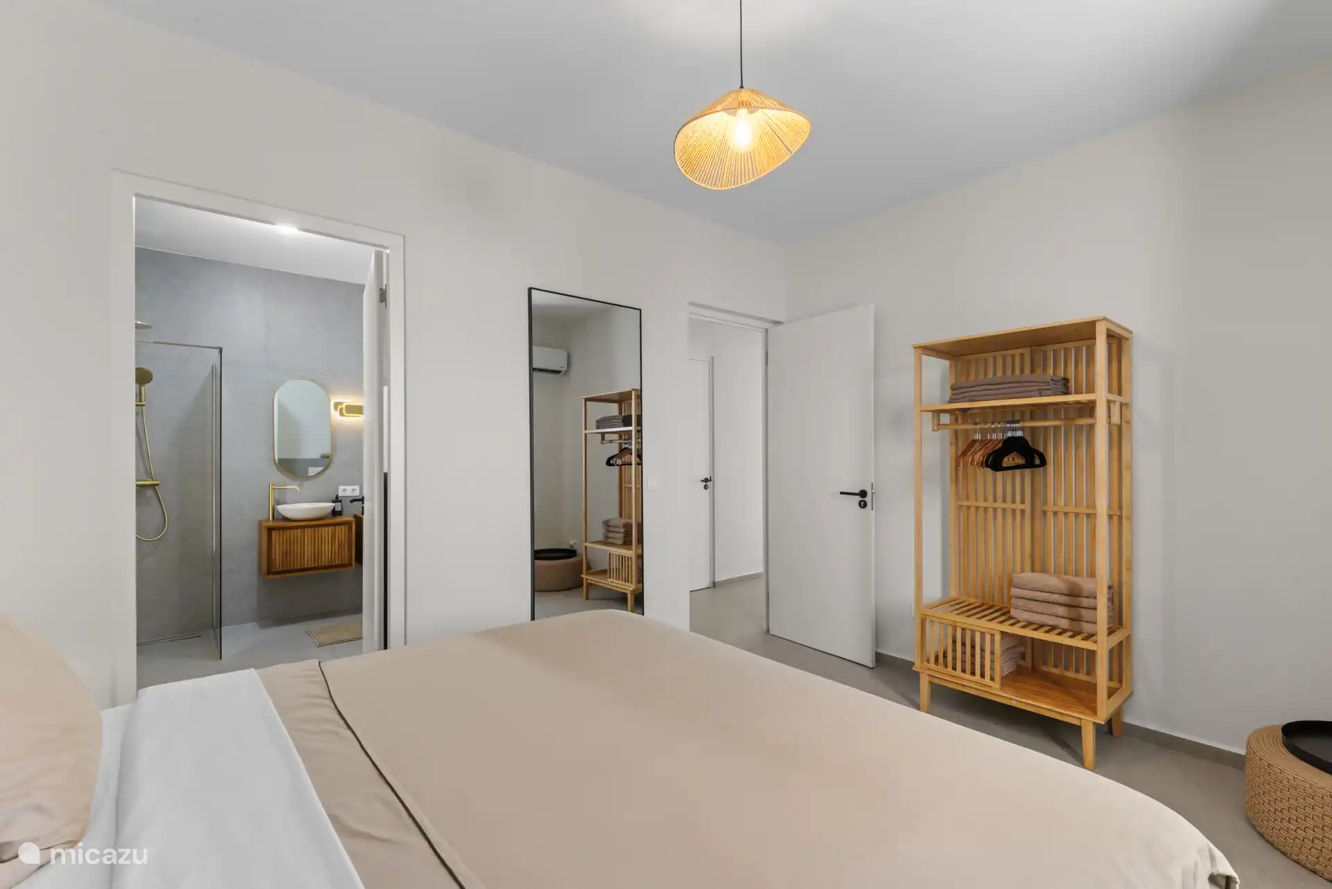 Master bedroom appartement 1