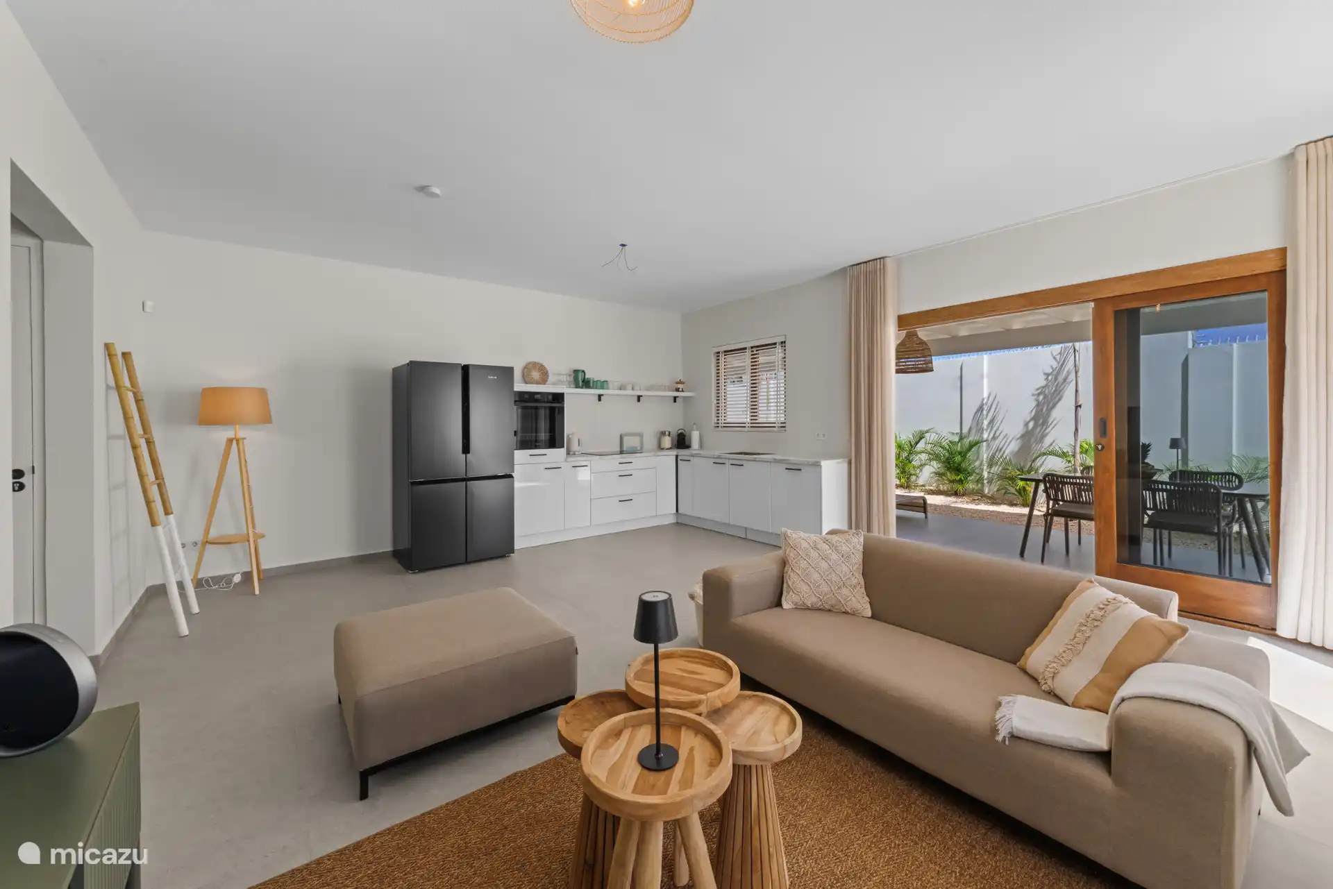 woonkamer en keuken appartement 1