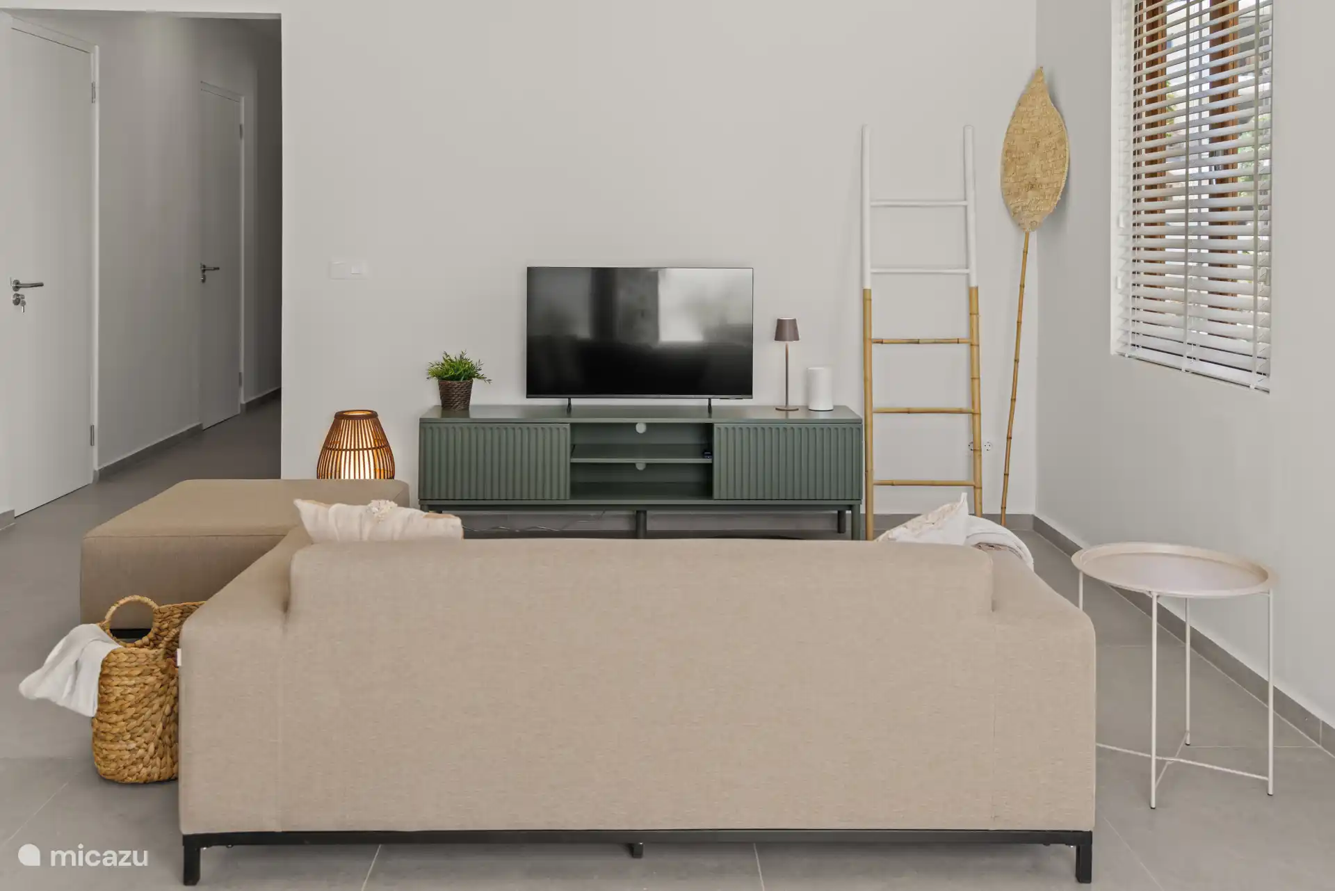 woonkamer appartement 2