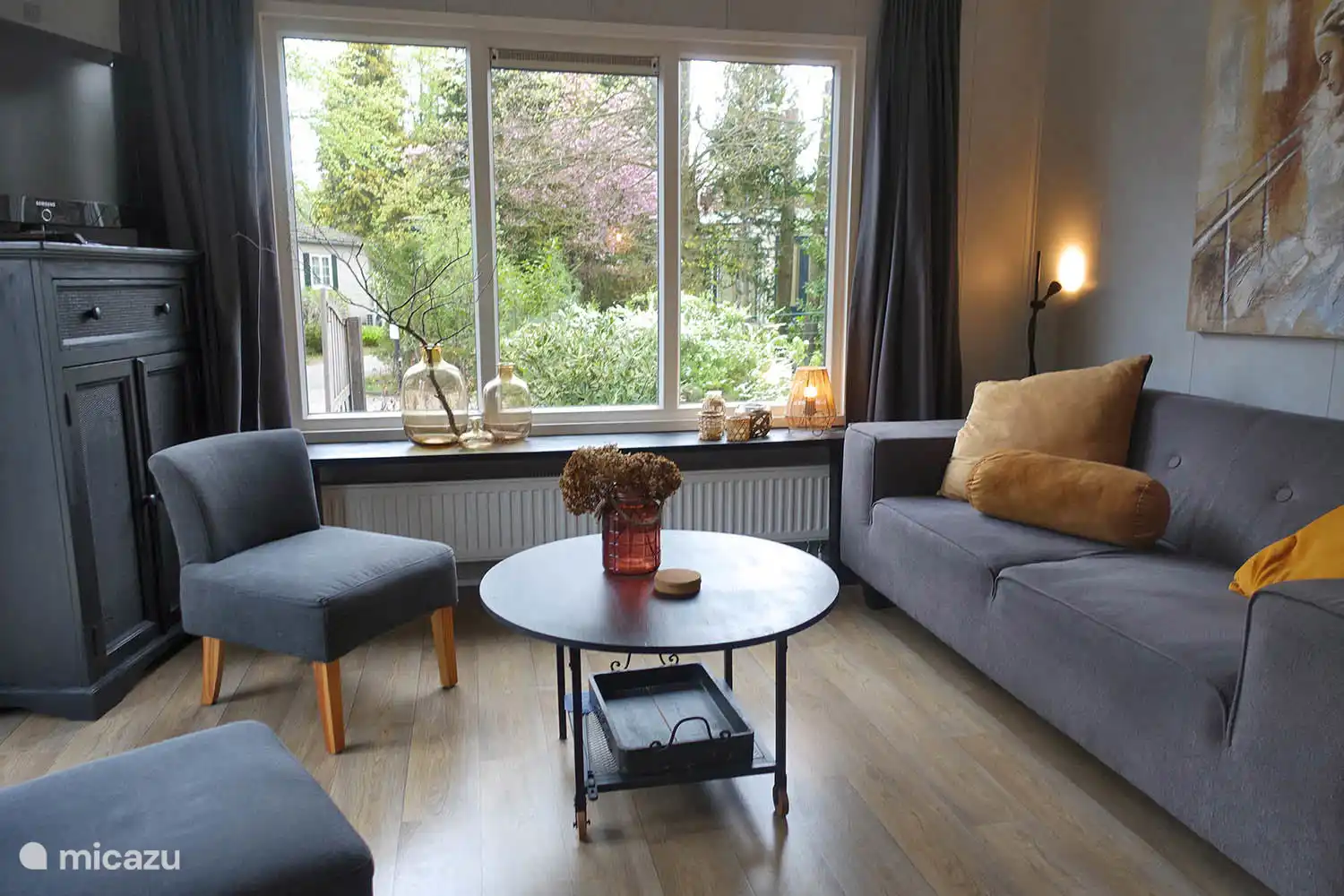 Salón 2 Vechtdalchalet Zonnezicht en Buitenplaats de Berghorst en Stegeren, OV. 