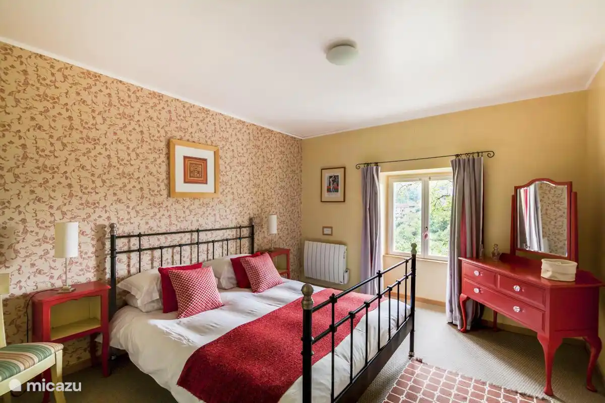 Ruime en stijlvolle master bedroom