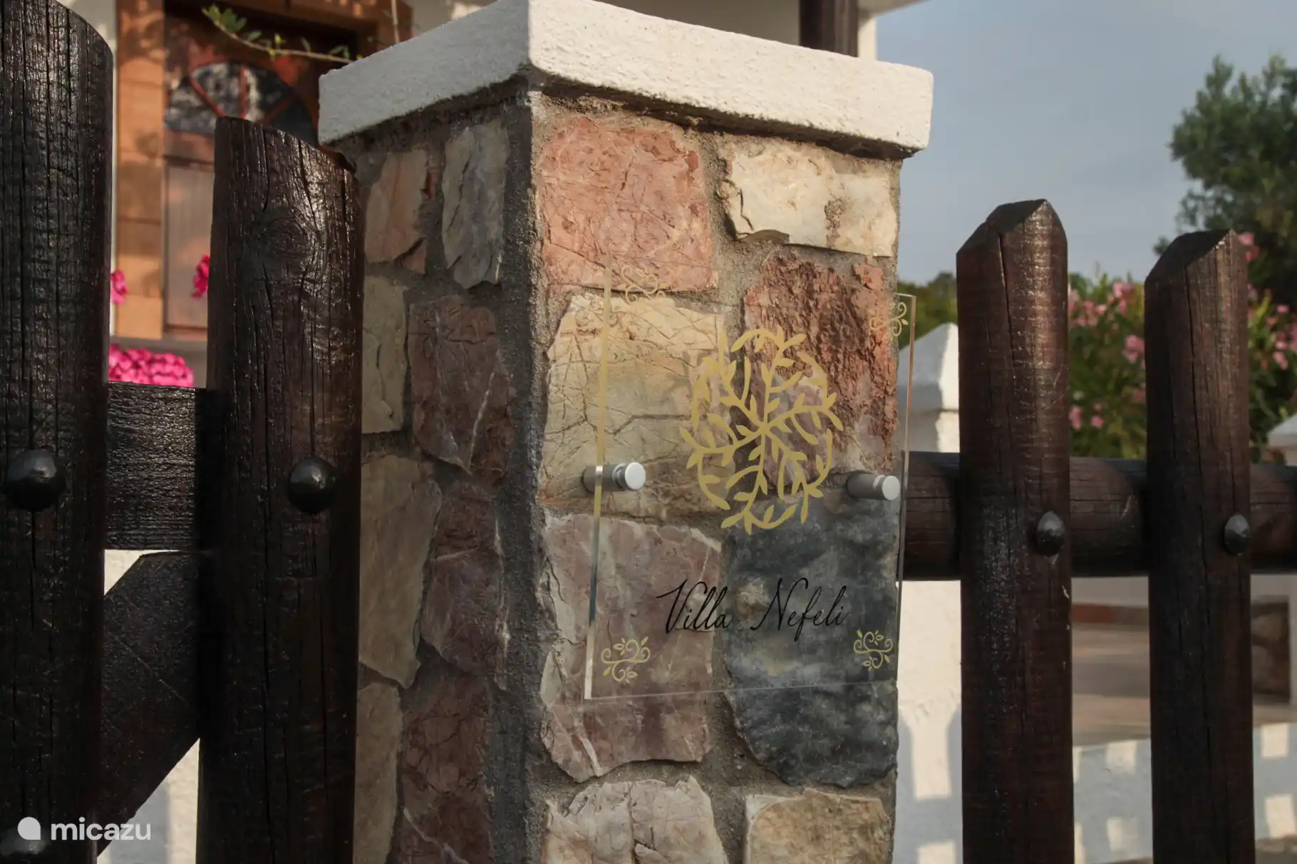 Entrada de la villa