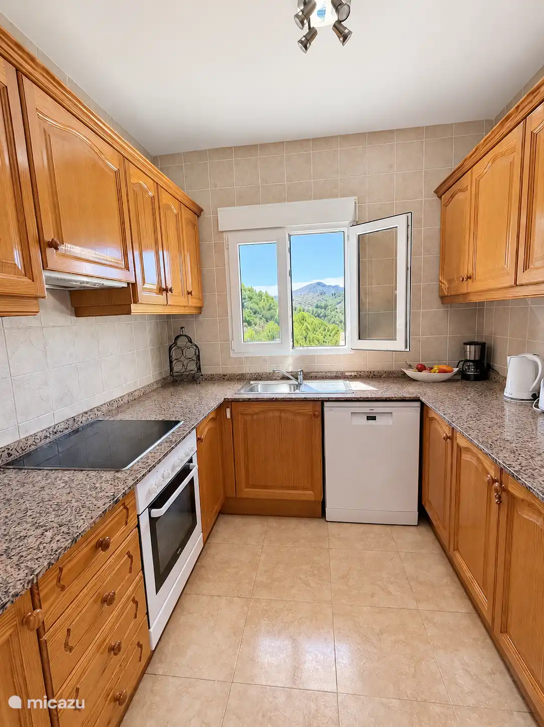 Full equipped kitchen