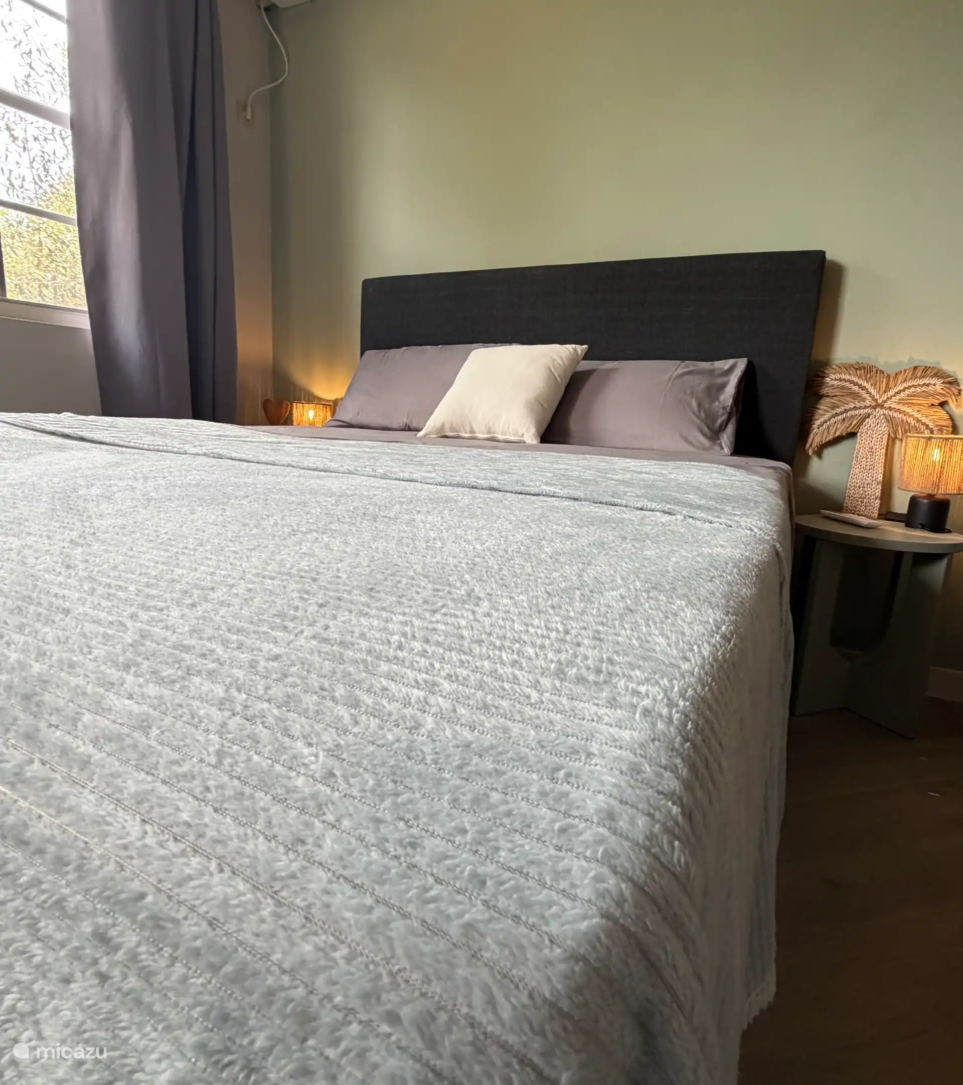 Chambre 2. Sommier 160 x 200. + climatisation