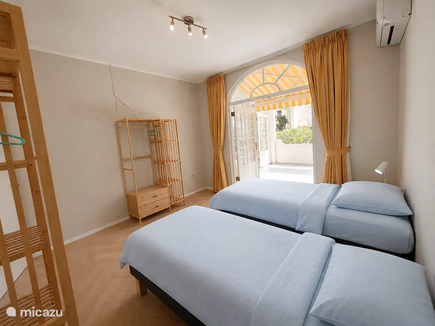Dormitorio 2
Cama 2x1 persona