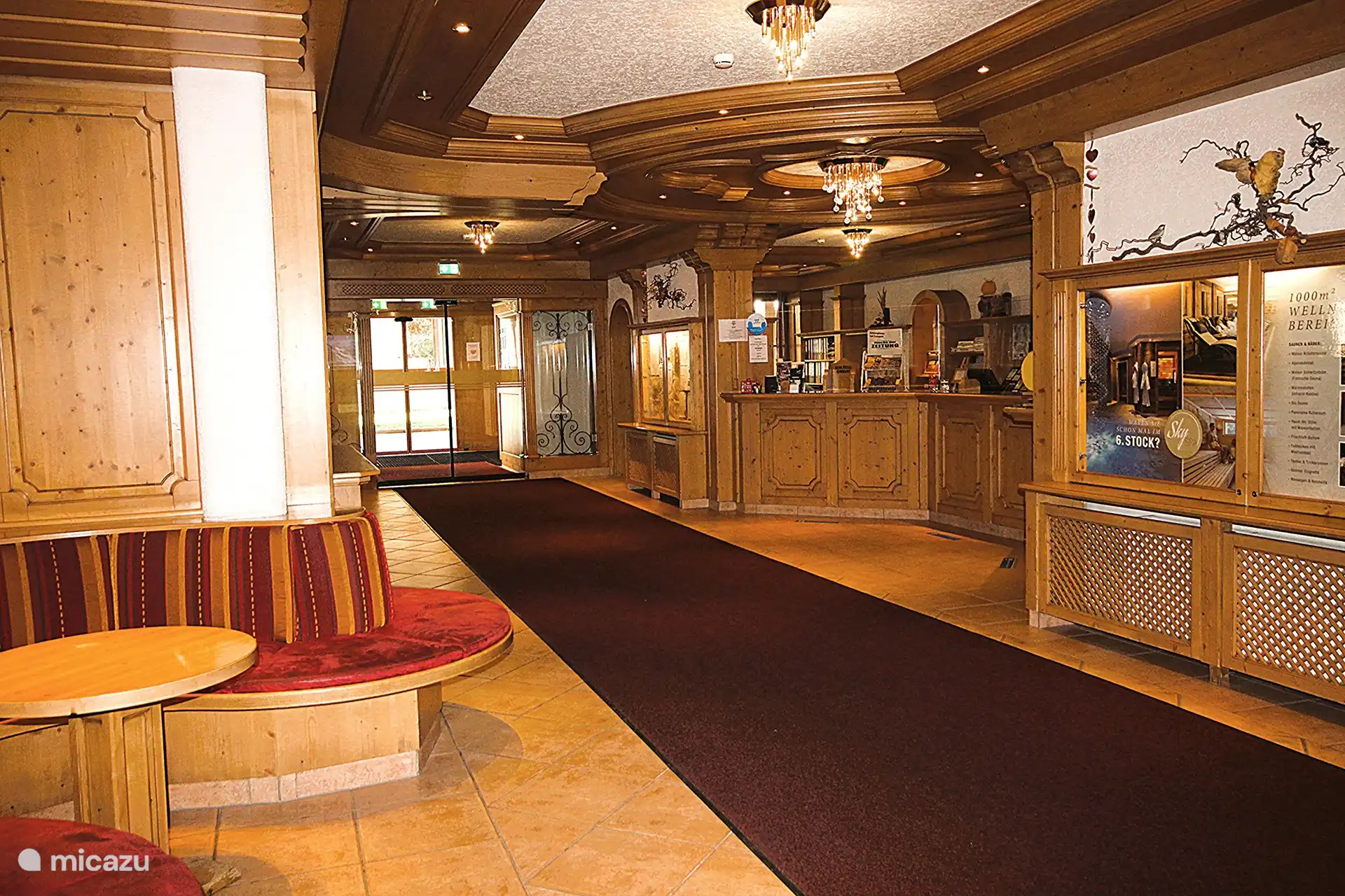 de hal van het Aparthotel