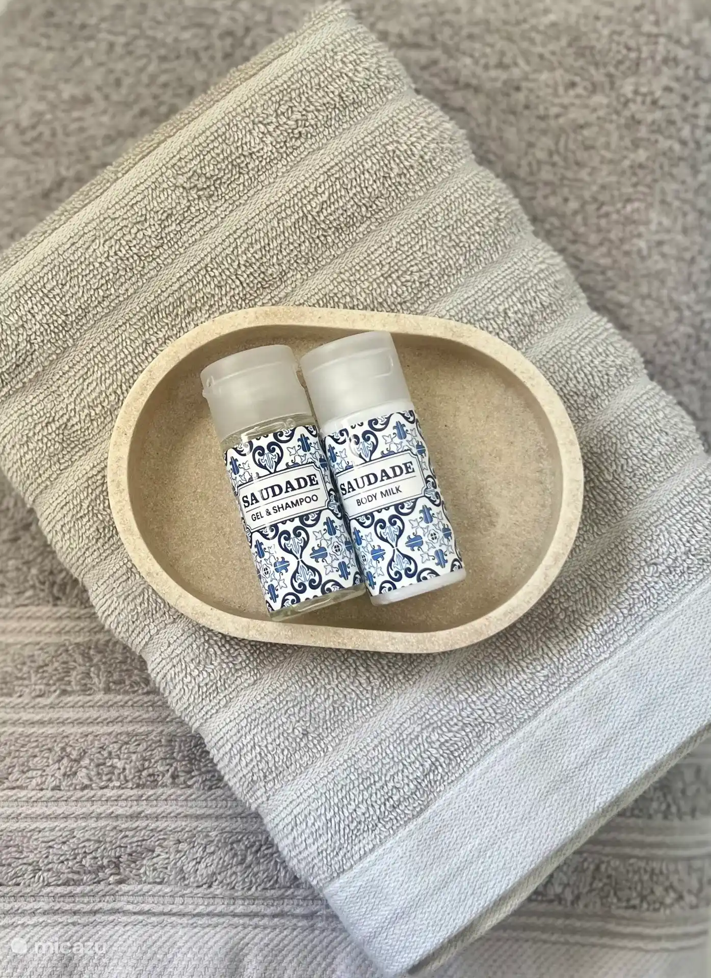 Bath towels + Toiletries 