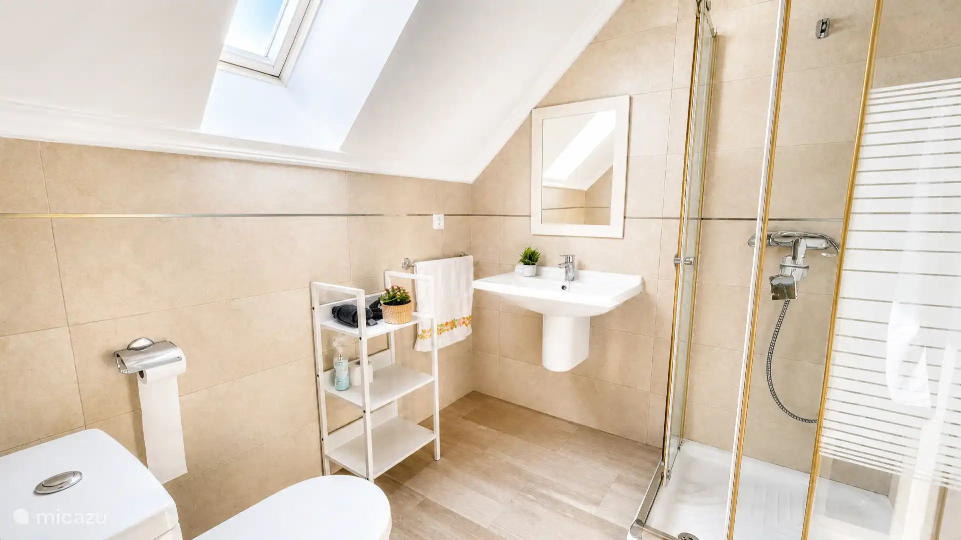 Badkamer Slaapkamer Boven