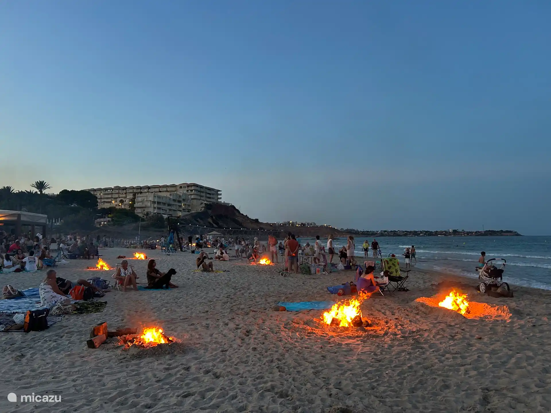 Playa de la Glea während der Feier von San Juan 