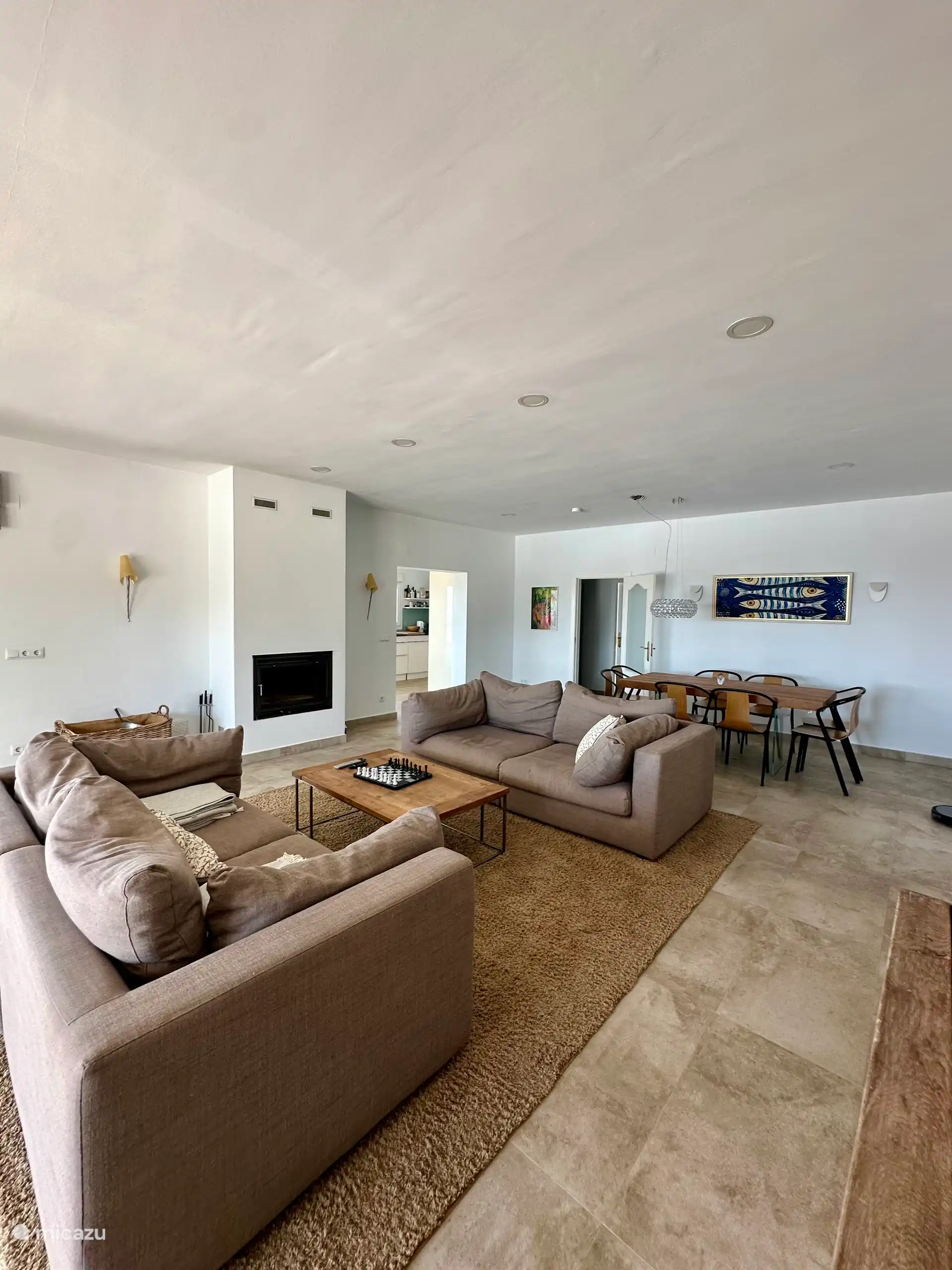 Lounge room