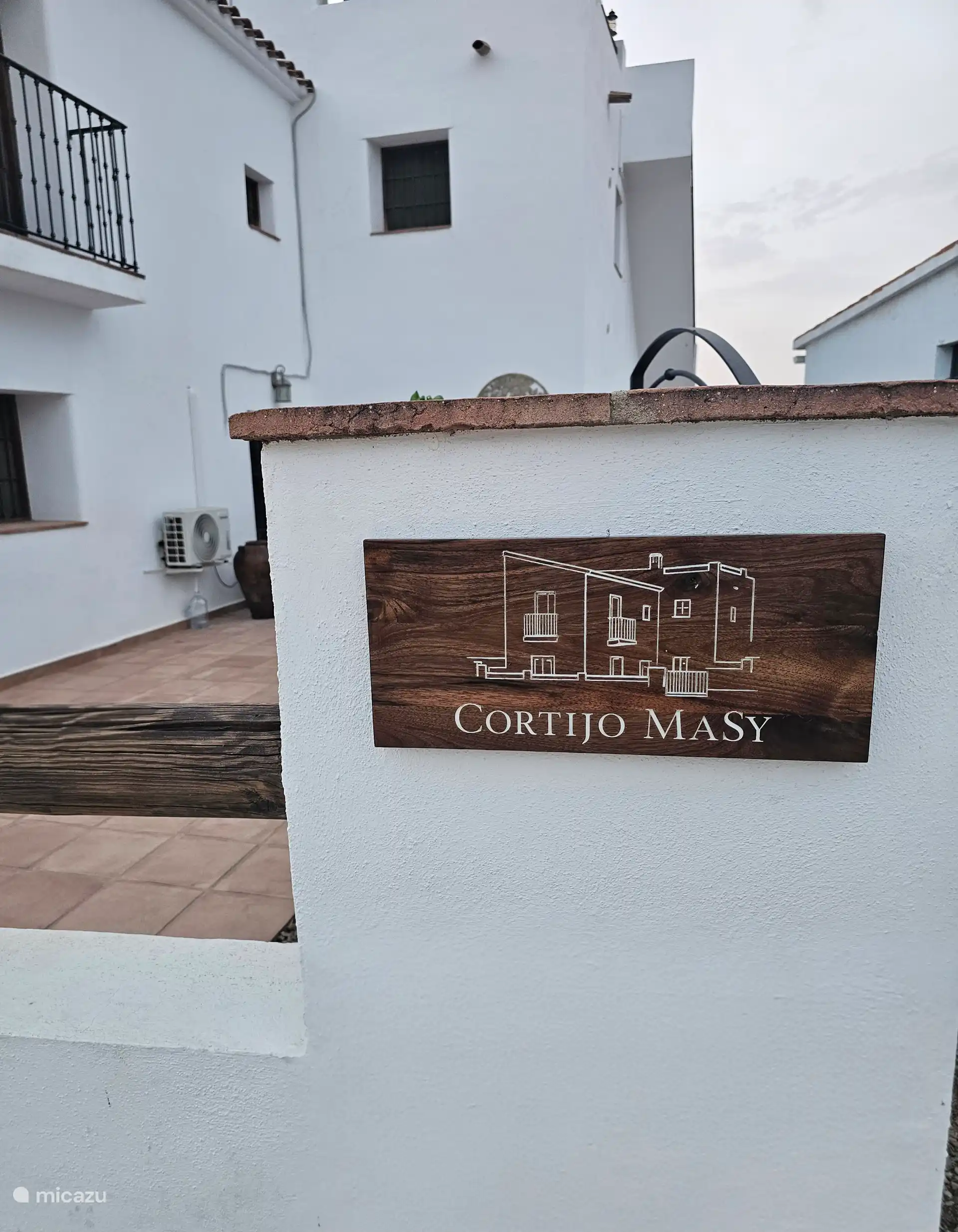 Welkom bij Cortijo MaSy. Een karakteristieke Andalusische cortijo in La Mela, waar rust, privacy en het landelijke leven van Almería centraal staan.