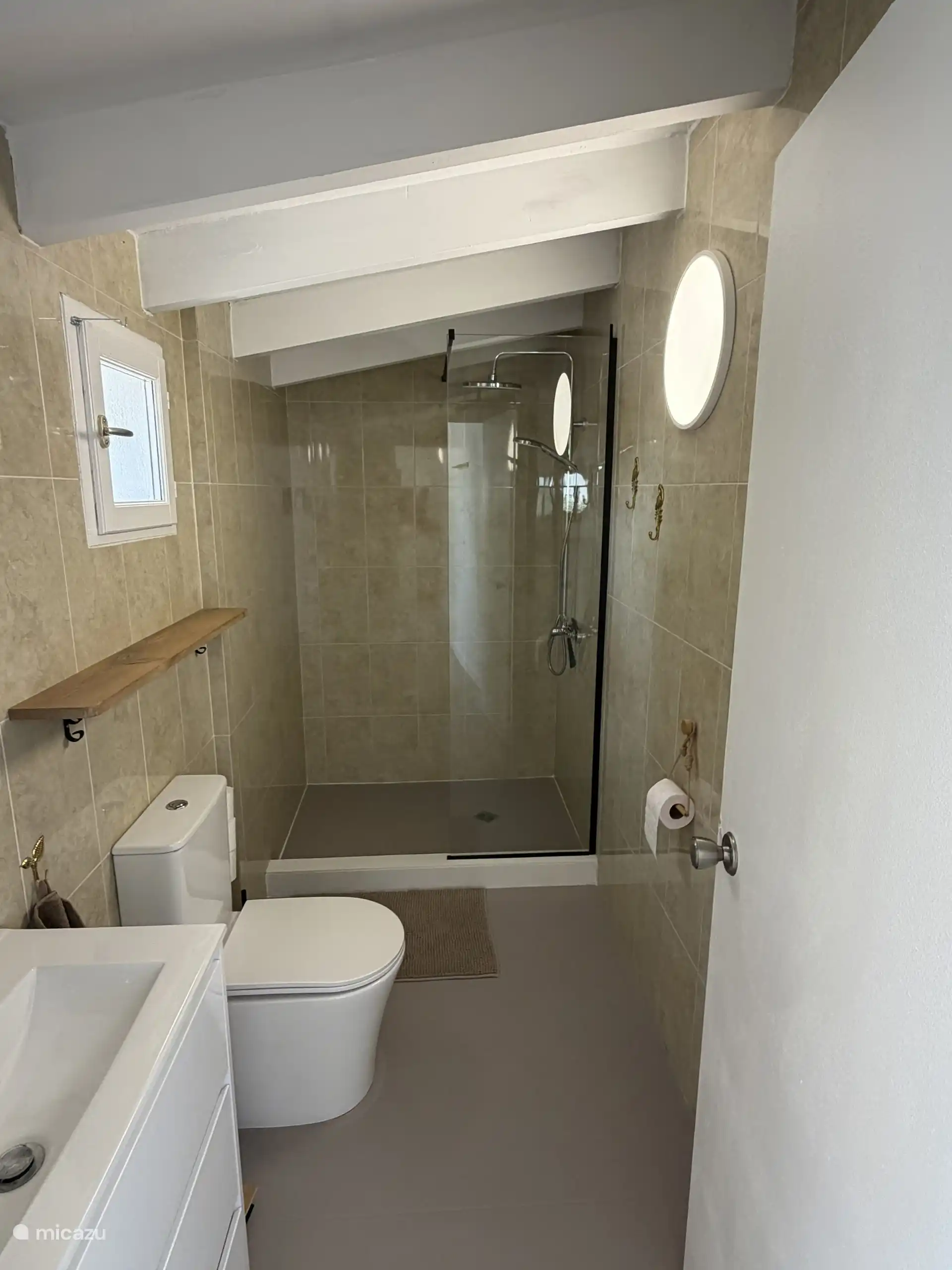 Bathroom 3 guest house