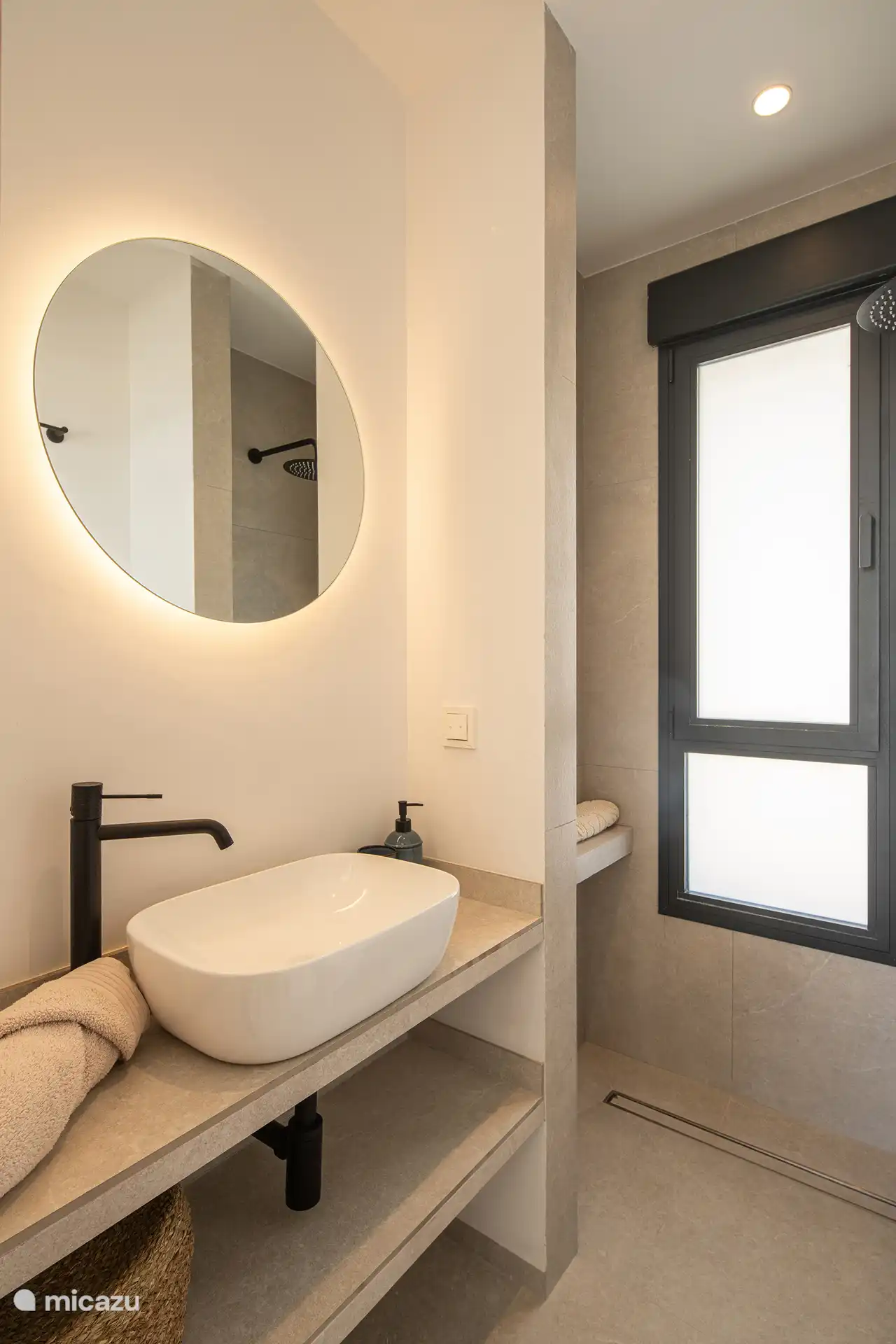 Badkamer ensuite slaapkamer 2