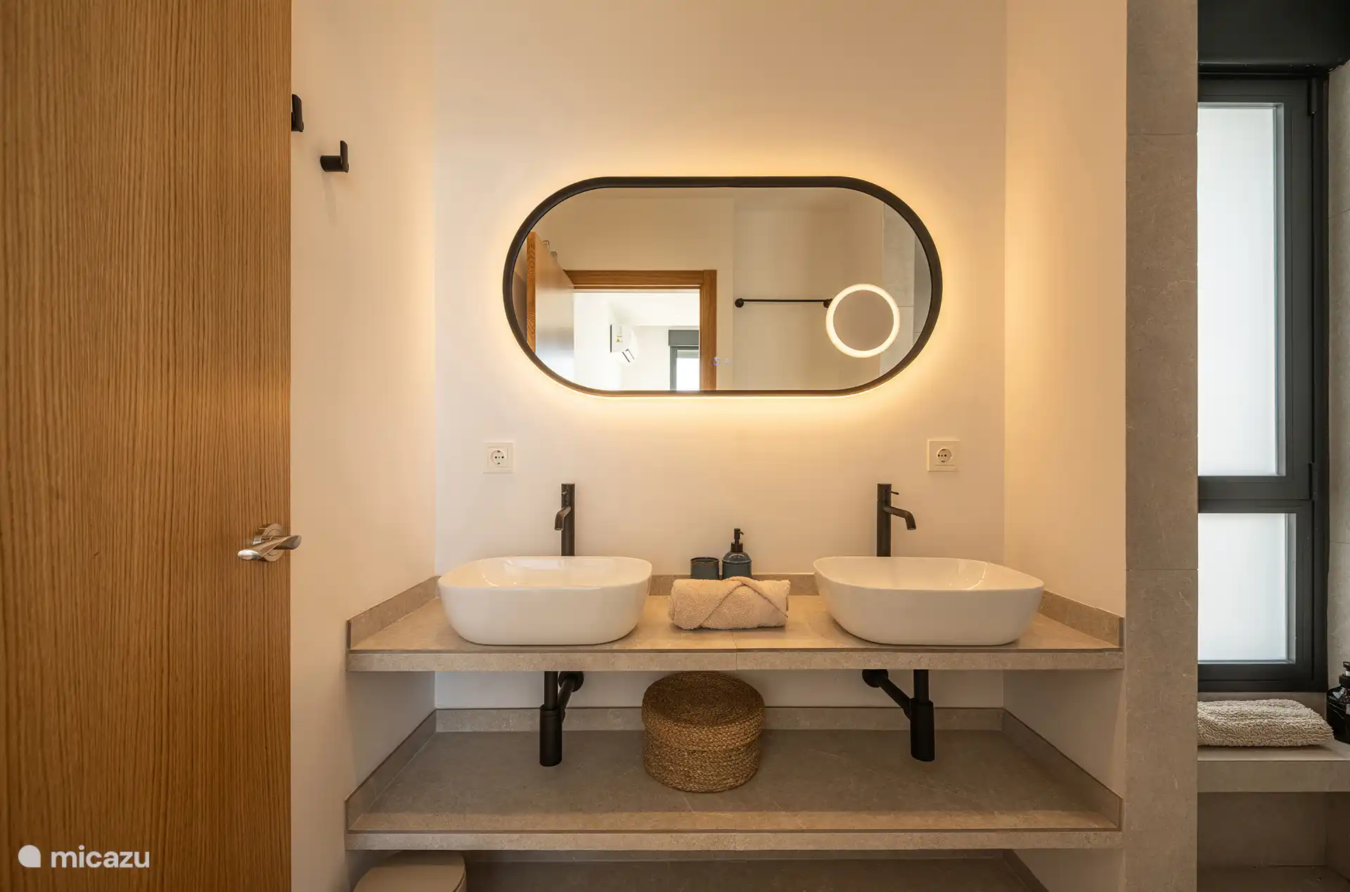 Badkamer ensuite van slaapkamer 1