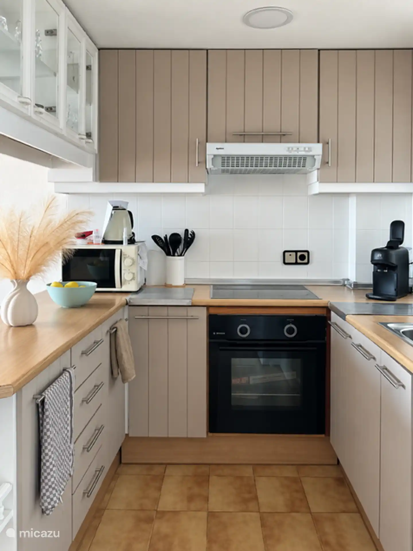 cozy open kitchen with div. Equipment