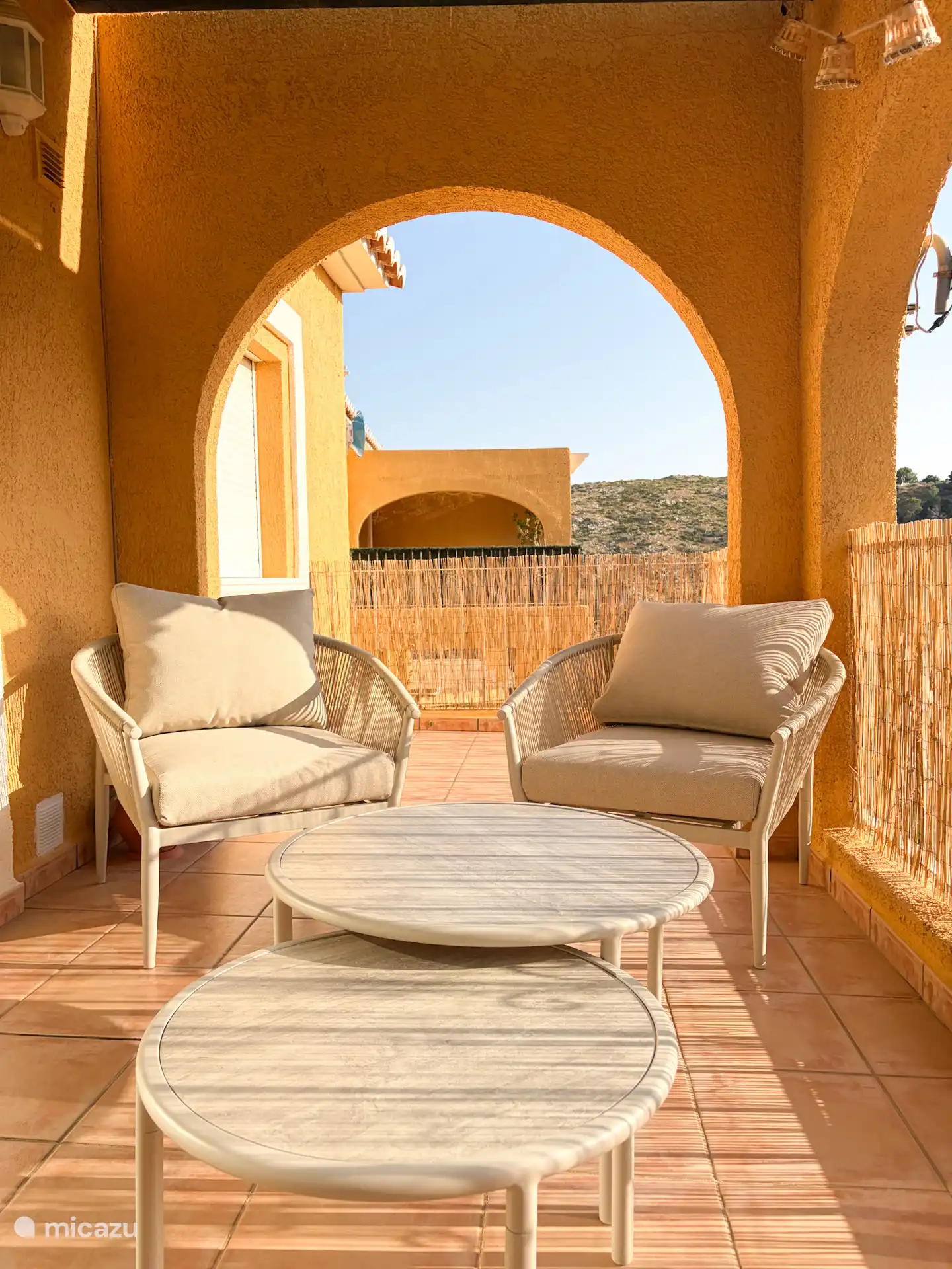 Wohnung mit Terrasse/Balkon