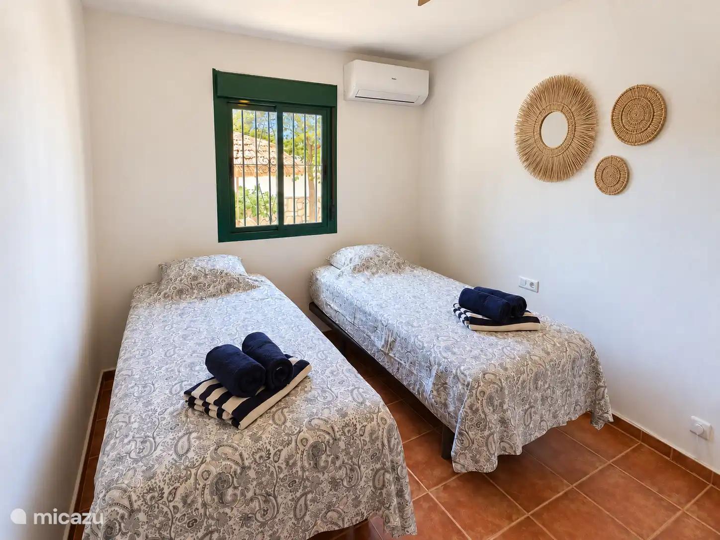 Schlafzimmer 2
