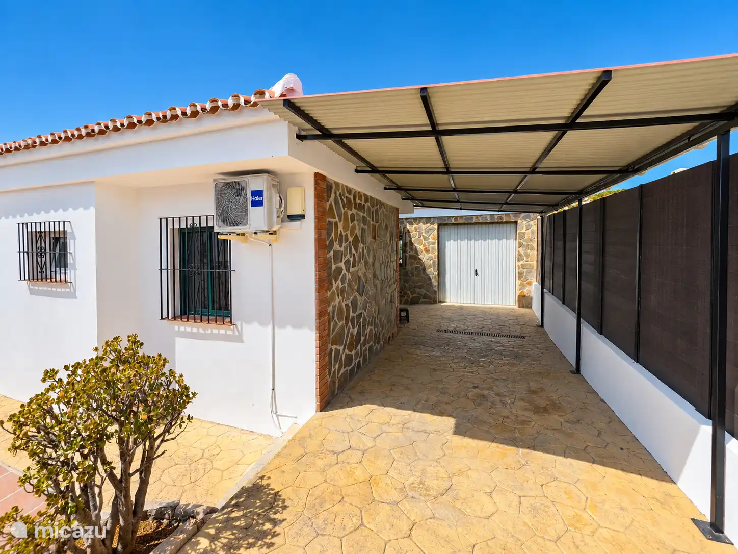 Carport