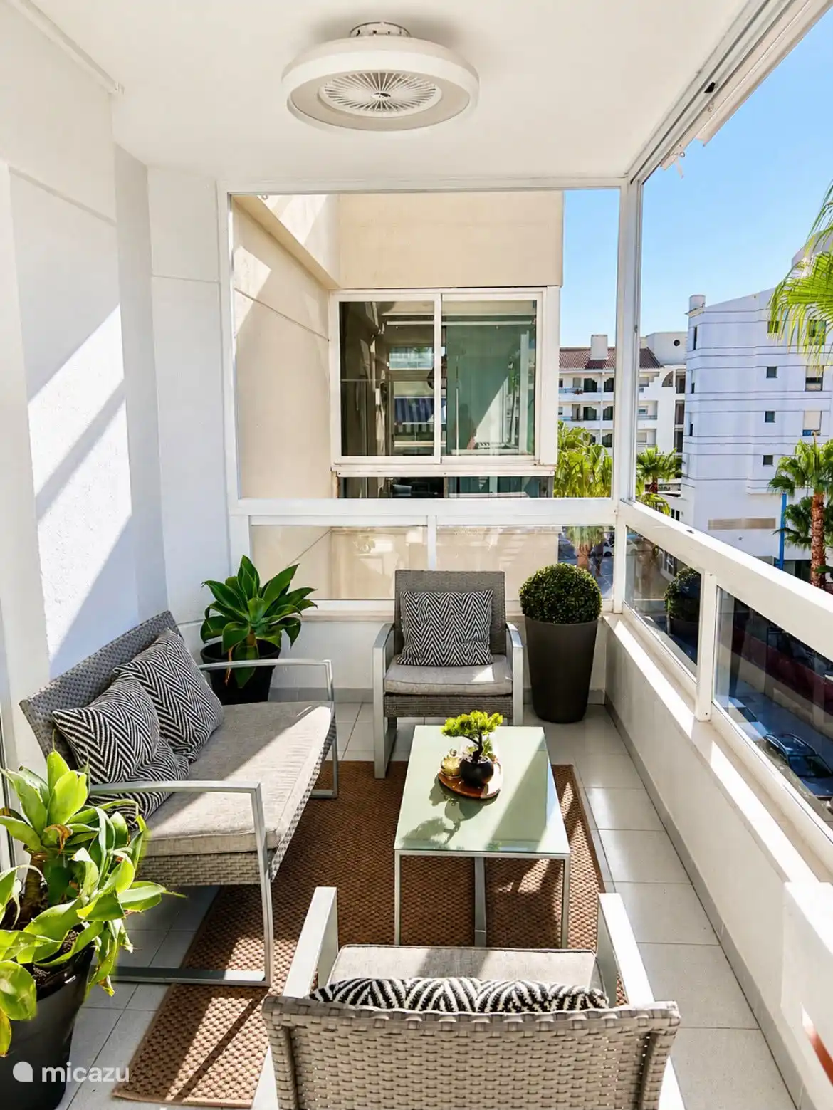 Terraza muy soleada. Orientacion sur