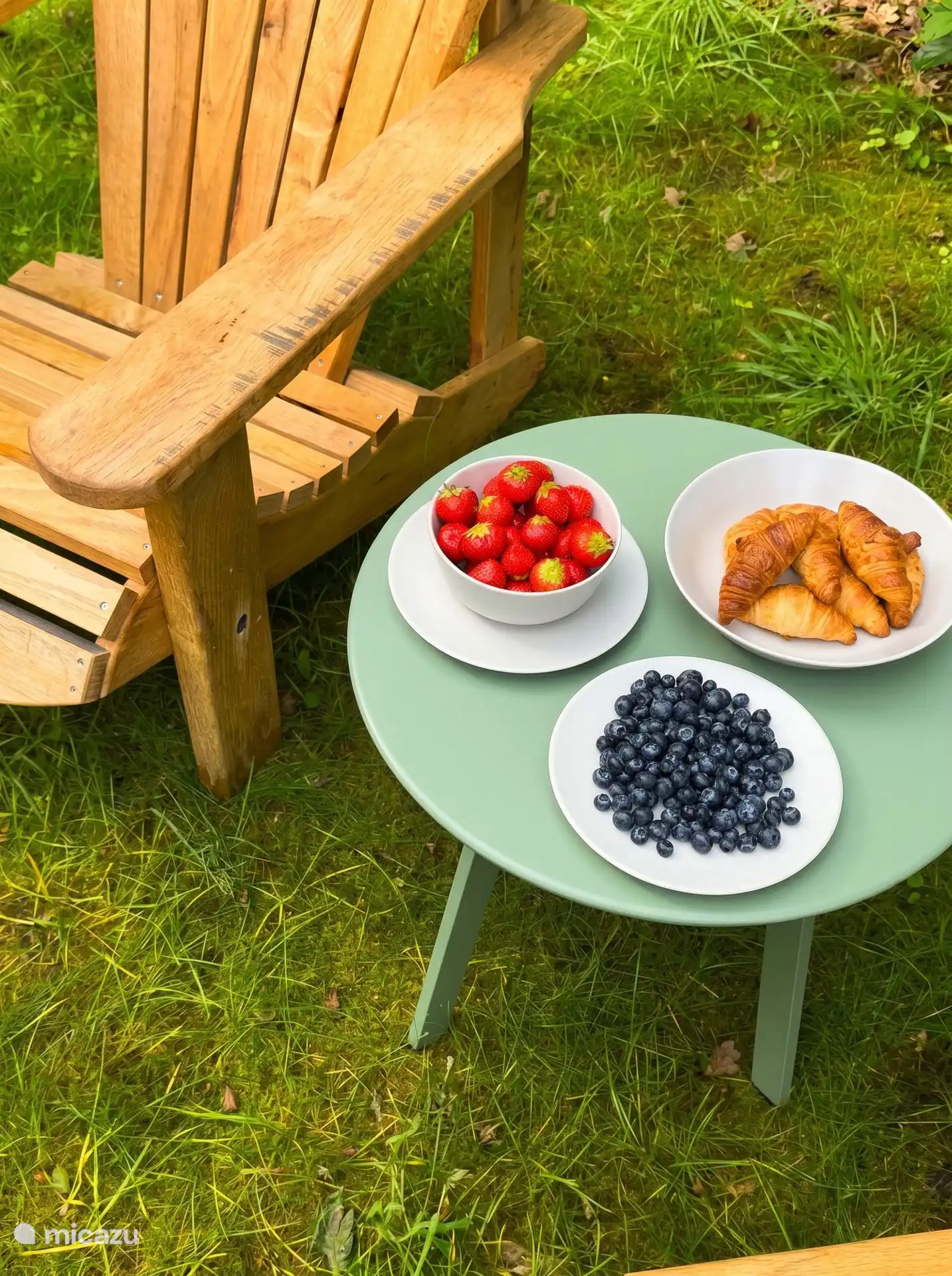 Start een zonnige dag met een ontbijtje in de tuin