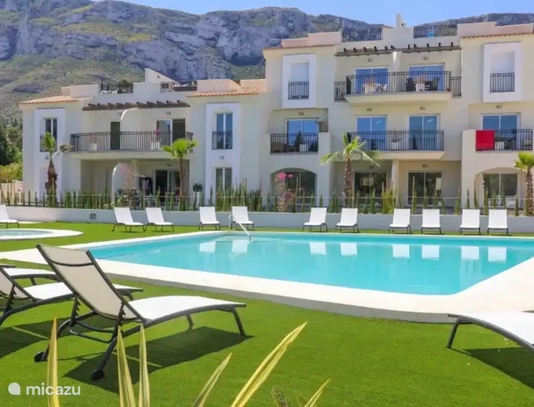 Communal swimming pool
