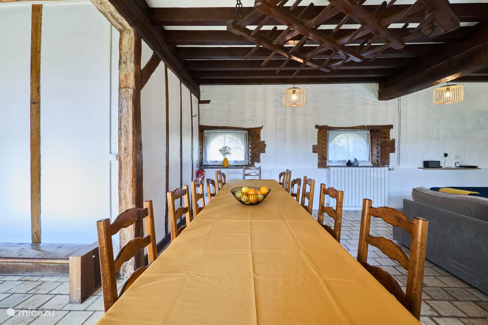 Grote tafel voor 16 personen