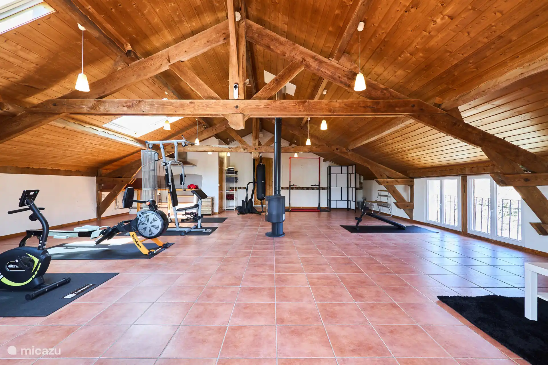 Fitness- en yogaruimte